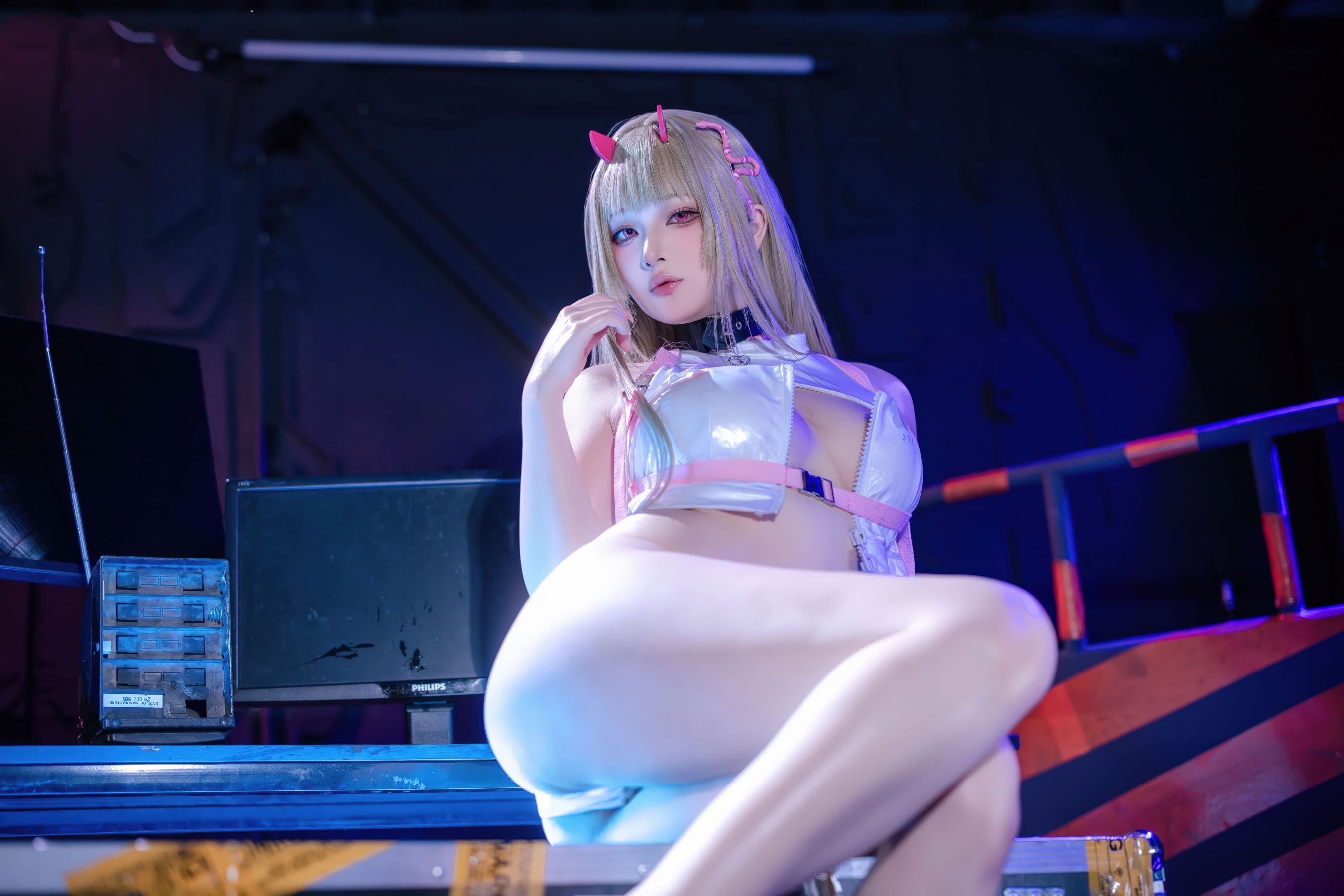 屿鱼 - 胜利女神 妮姬 毒蛇/(86P)