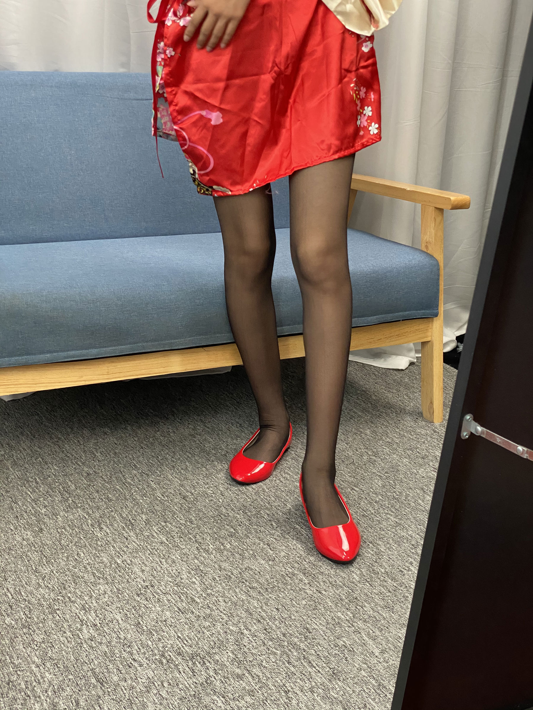 三禾摄影 No.052 和服 黑丝 肉丝 平底鞋/(226P)