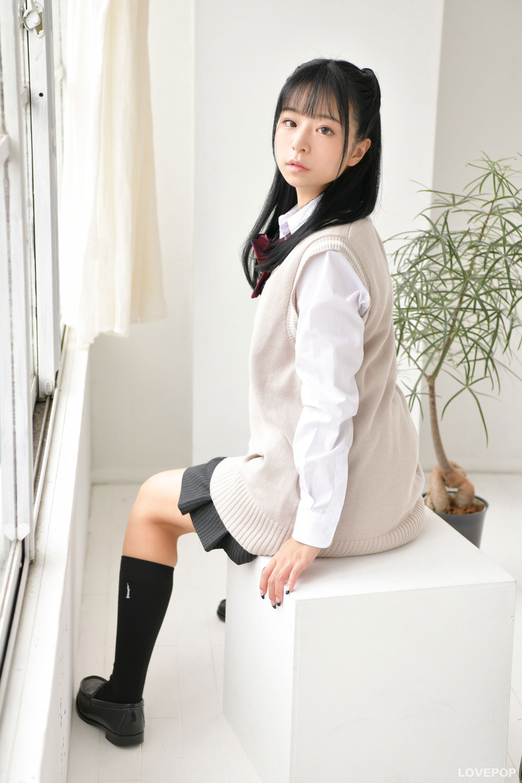 [LOVEPOP] Azumi Uta 茜紬うた Photoset 01/(83P)
