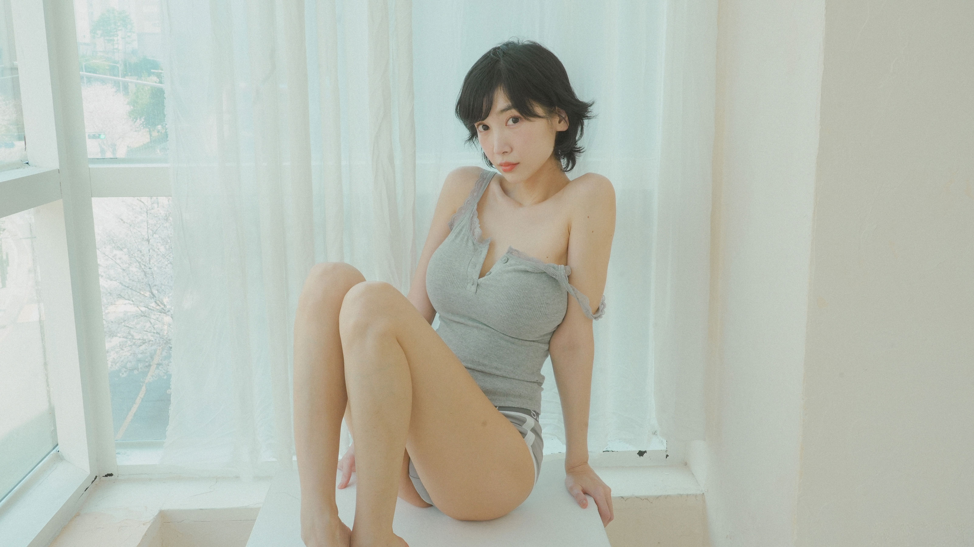 [Patreon] 韩国妹子 Leezy 2025年05月/(108P)