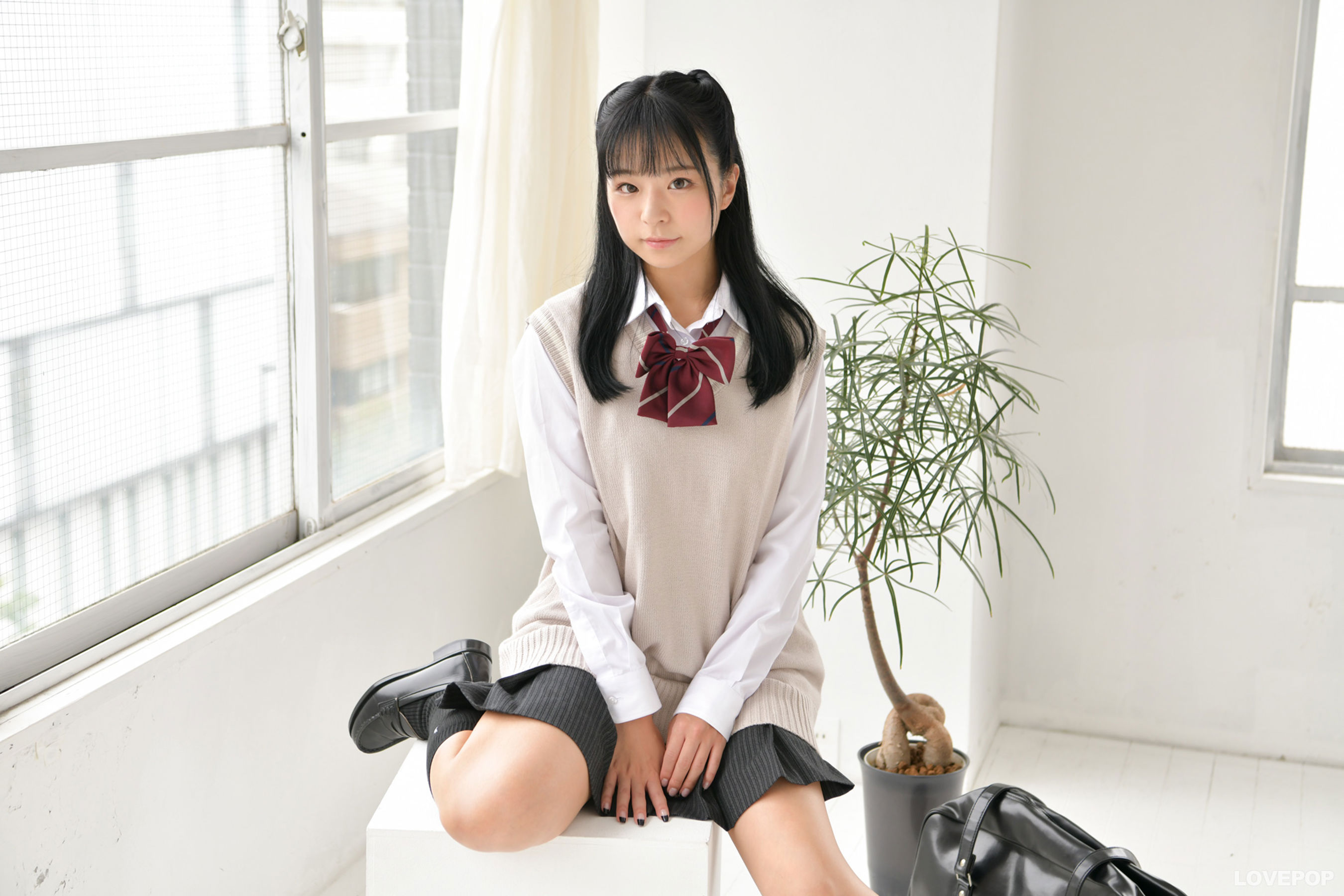 [LOVEPOP] Azumi Uta 茜紬うた Photoset 01/(83P)