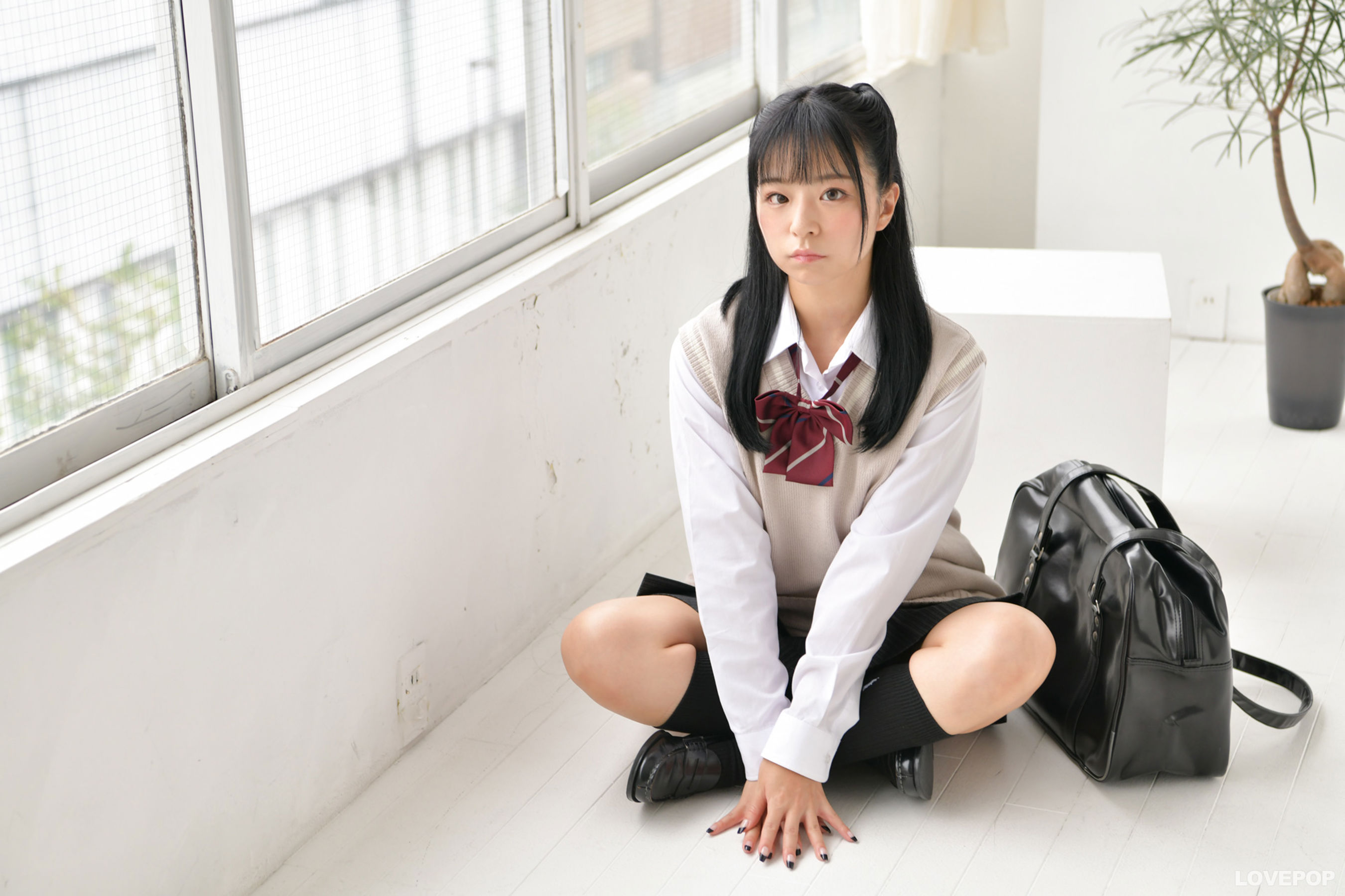[LOVEPOP] Azumi Uta 茜紬うた Photoset 01/(83P)