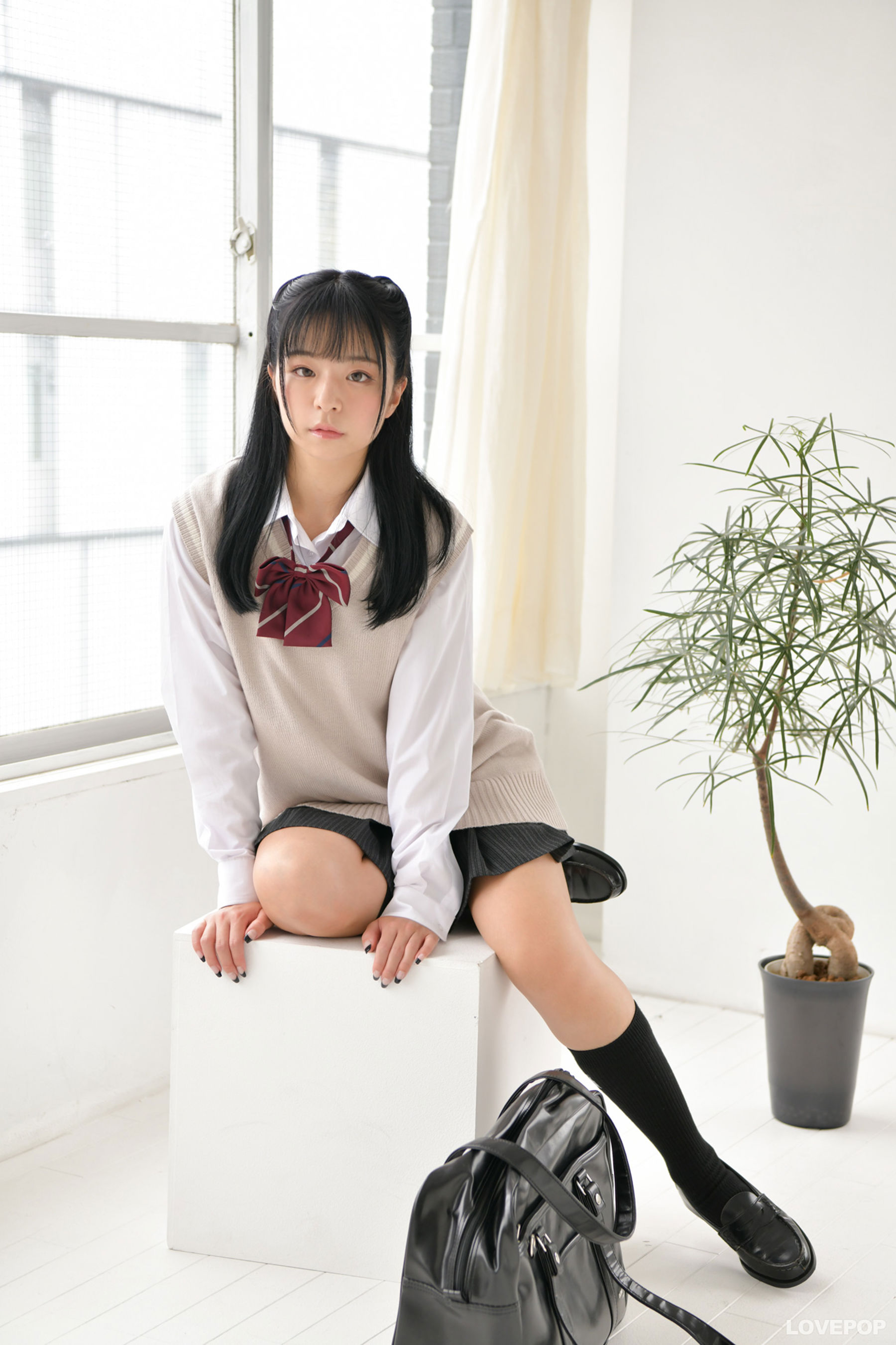 [LOVEPOP] Azumi Uta 茜紬うた Photoset 01/(83P)