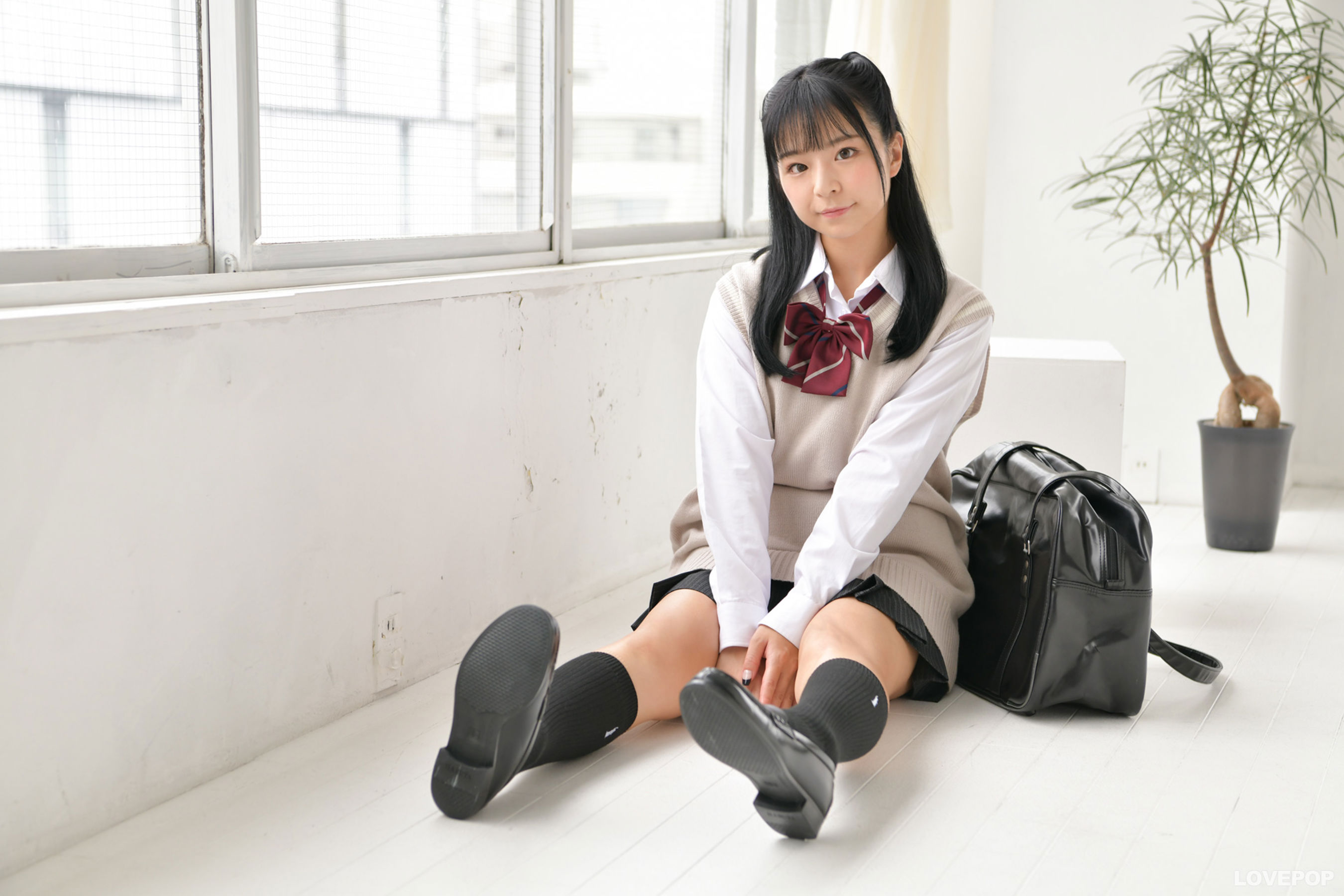 [LOVEPOP] Azumi Uta 茜紬うた Photoset 01/(83P)