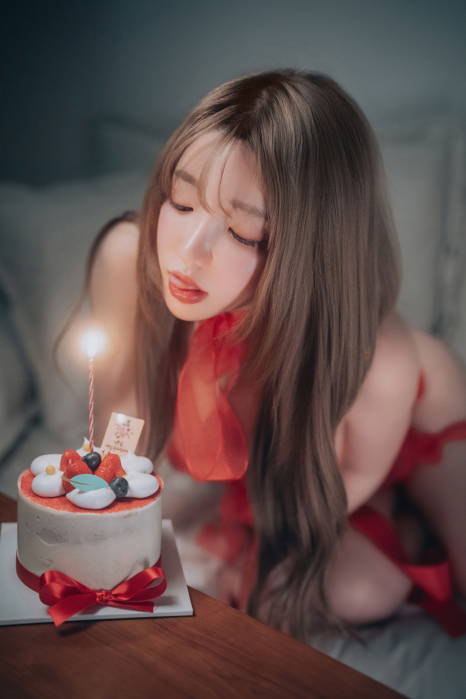 [DJAWA] Son Ye Eun - Happy Solo Birthday/(132P)