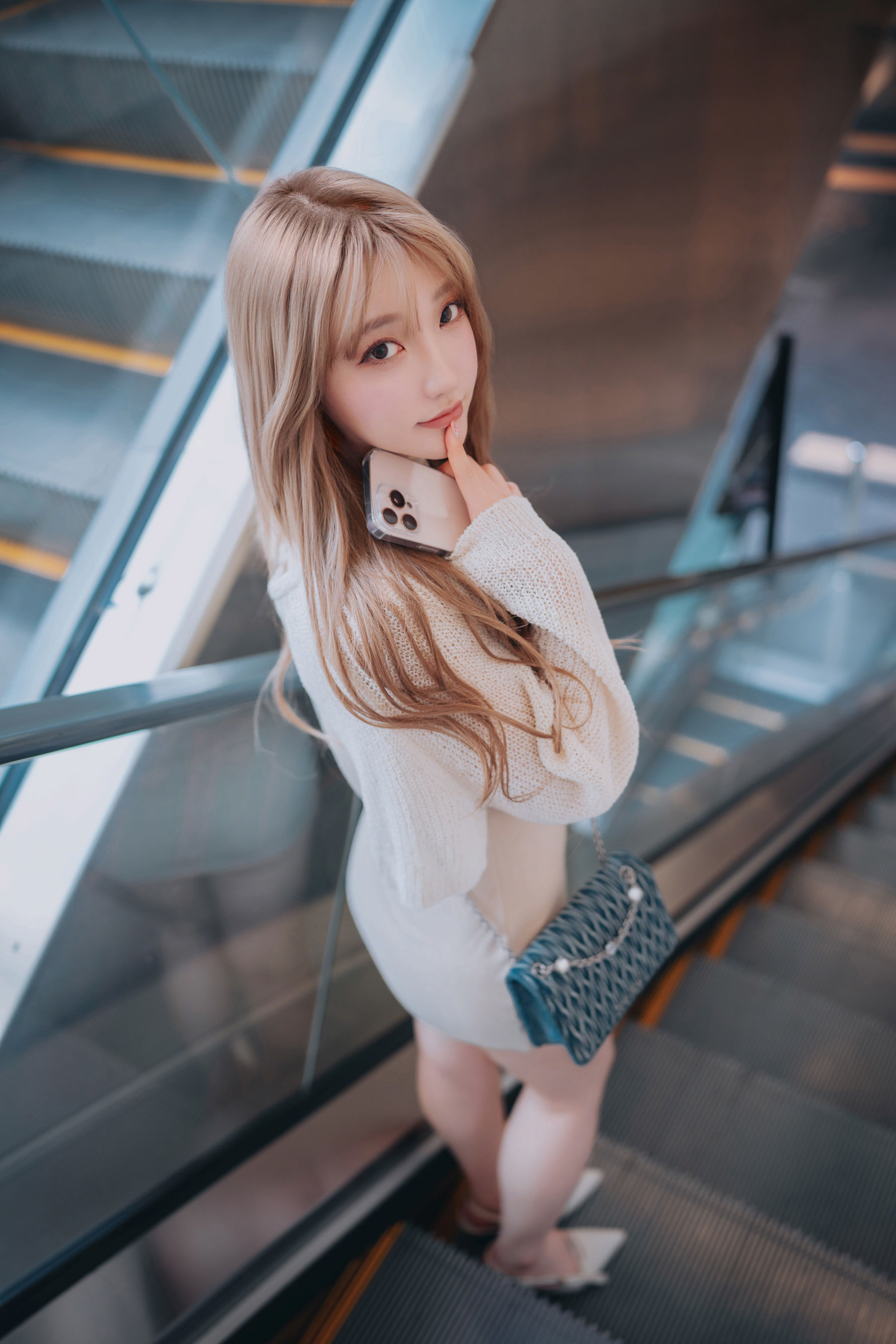 [DJAWA] Son Ye Eun - Happy Solo Birthday/(132P)