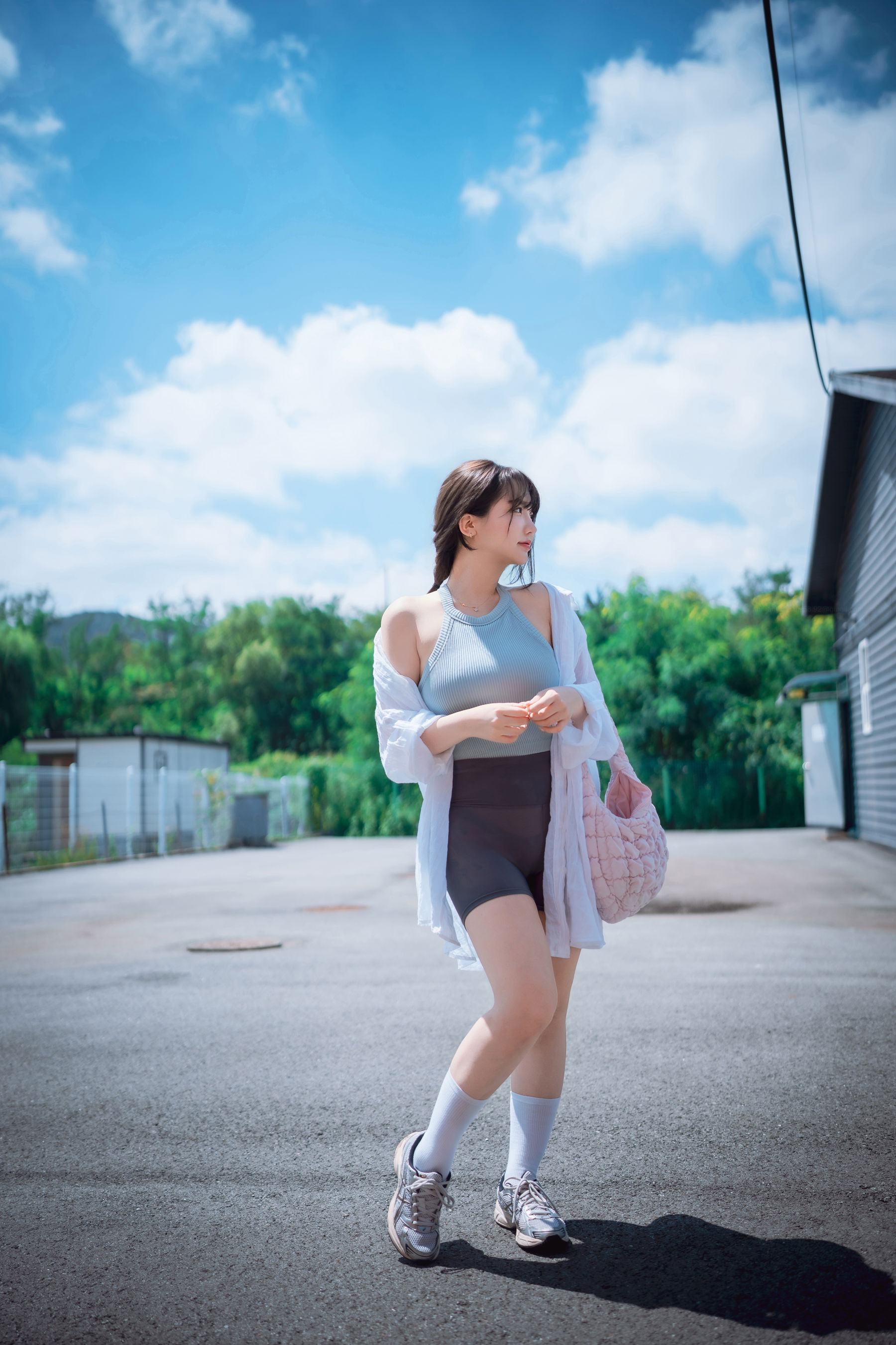 [DJAWA] Son Ye Eun - Wash My Car/(123P)