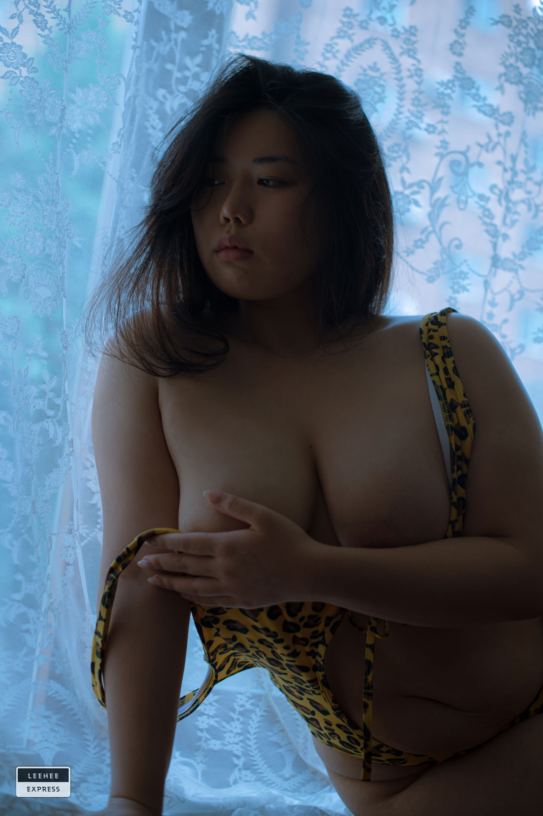 [LEEHEE EXPRESS] LEBE-024 - H.I/(53P)
