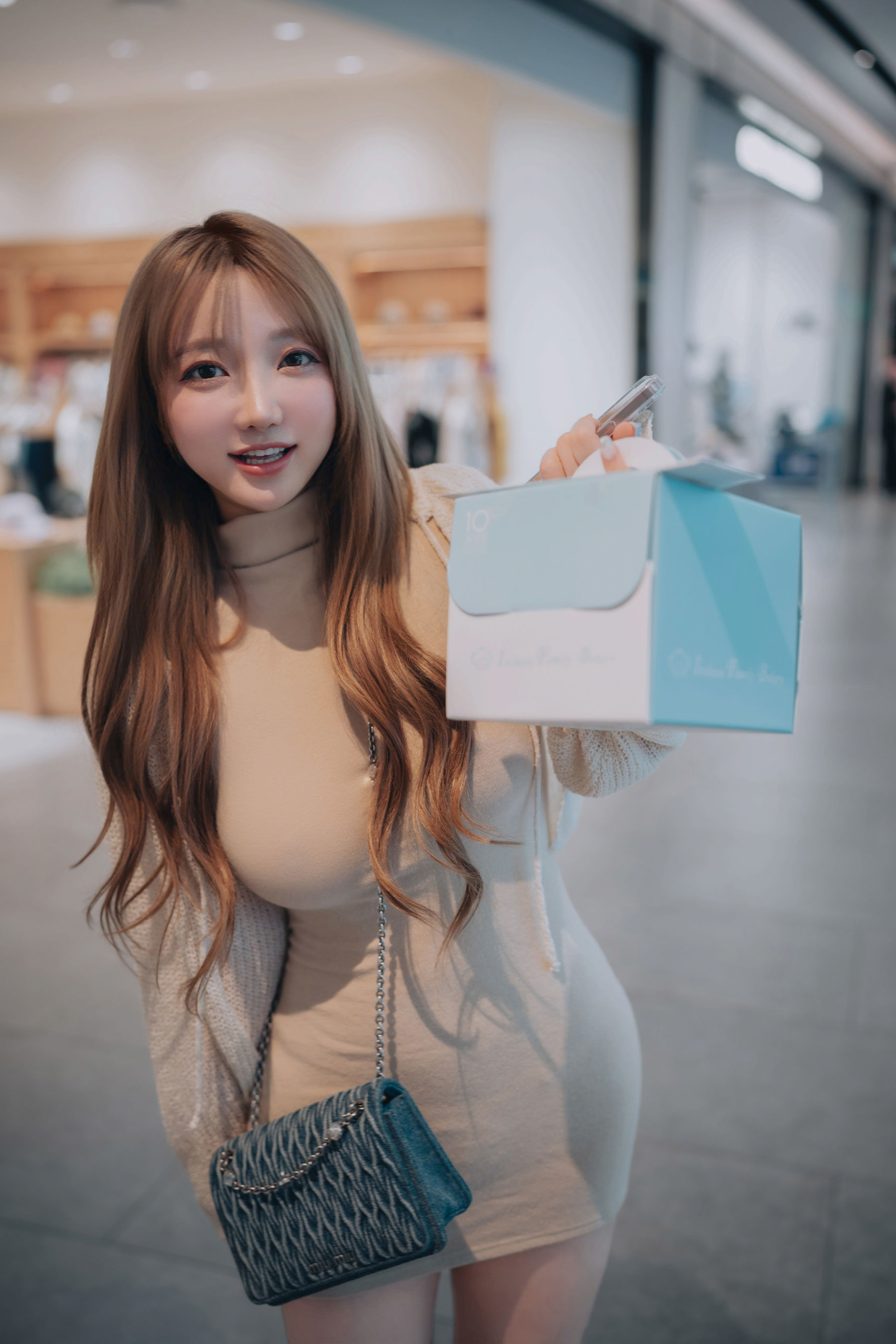 [DJAWA] Son Ye Eun - Happy Solo Birthday/(132P)