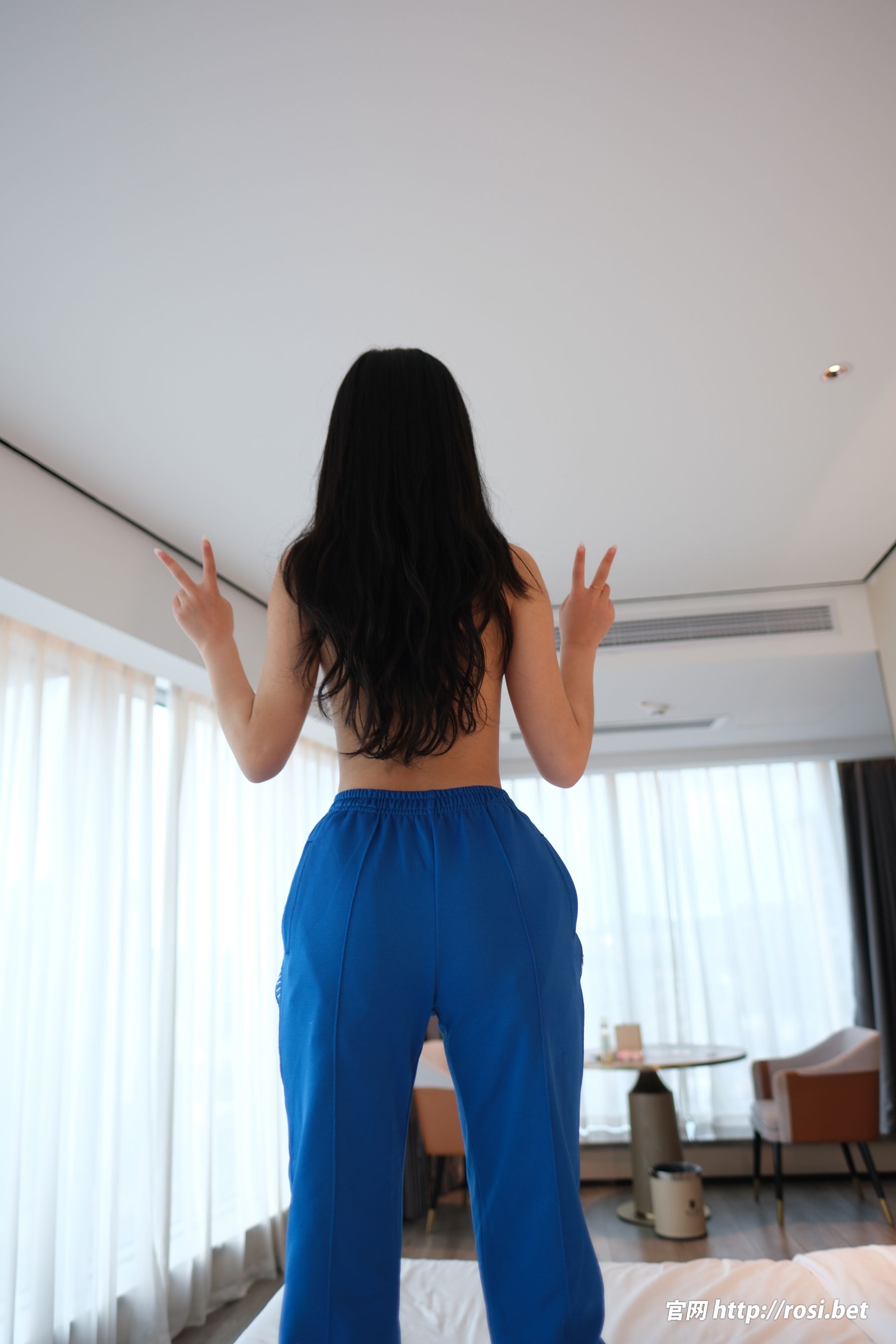 [ROSI写真] 2026.03.14 NO.5213/(69P)