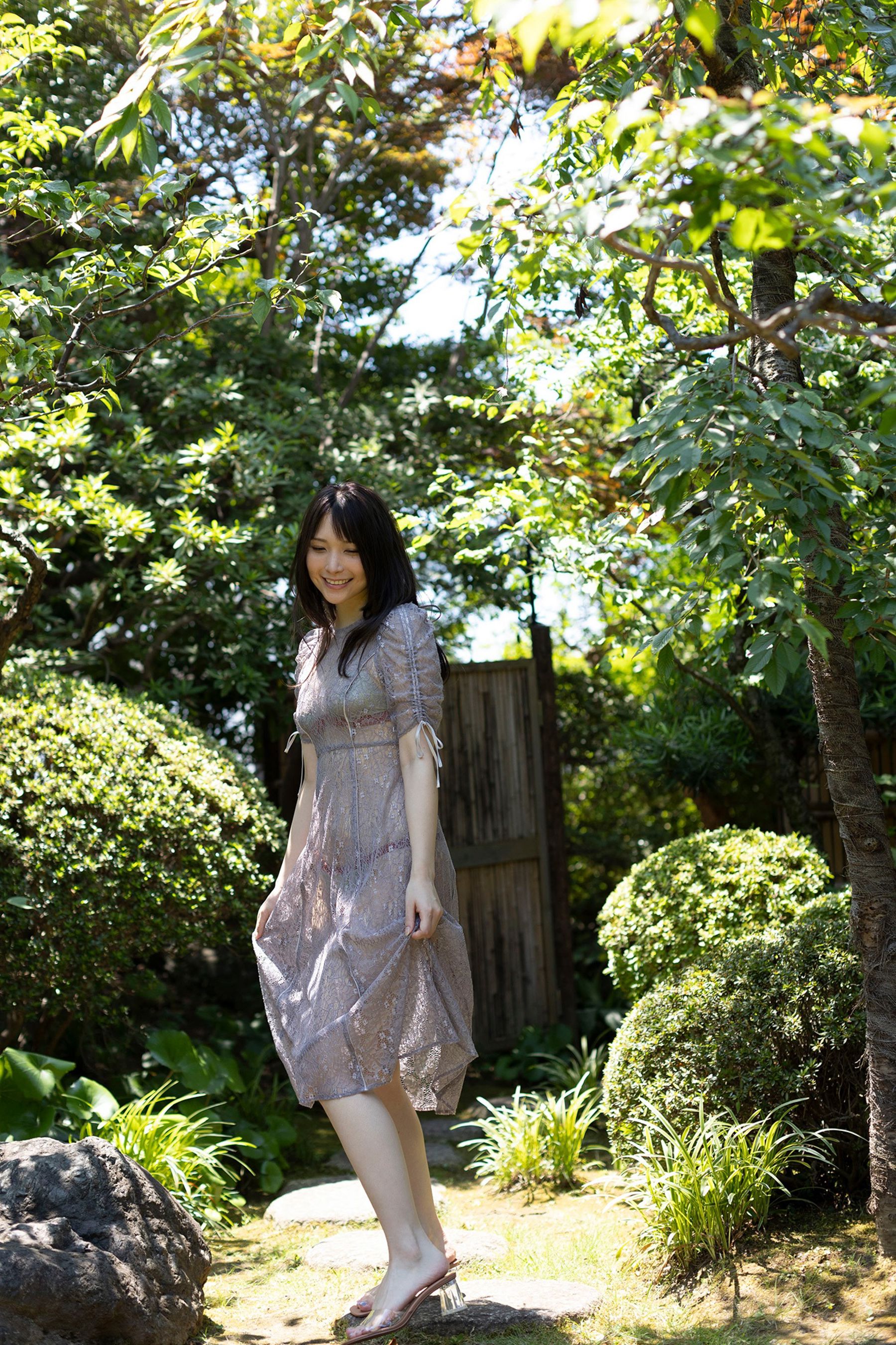 あまつまりな - 湿った夏の艶めき/(97P)