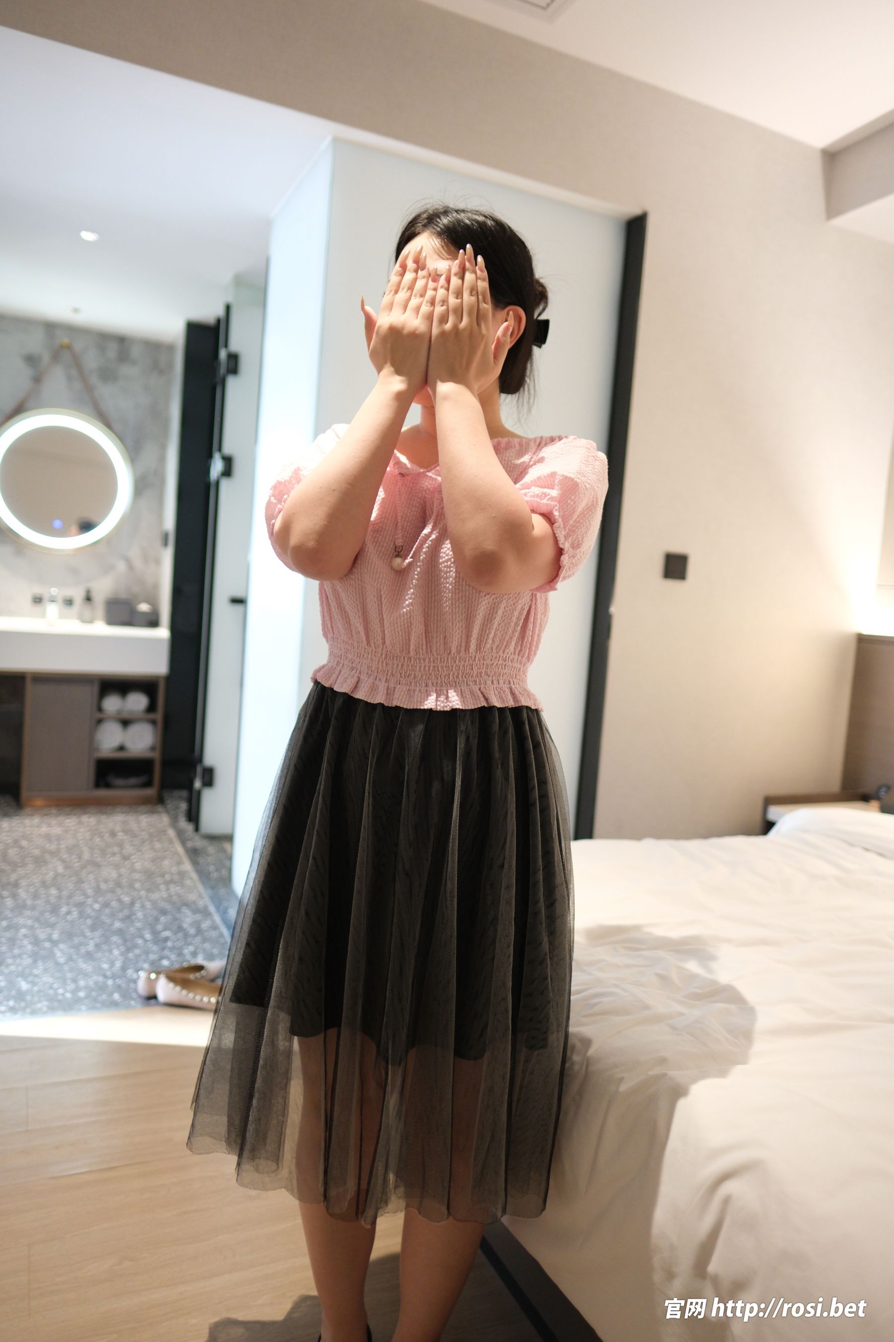[ROSI写真] 2026.03.31 NO.5230/(84P)