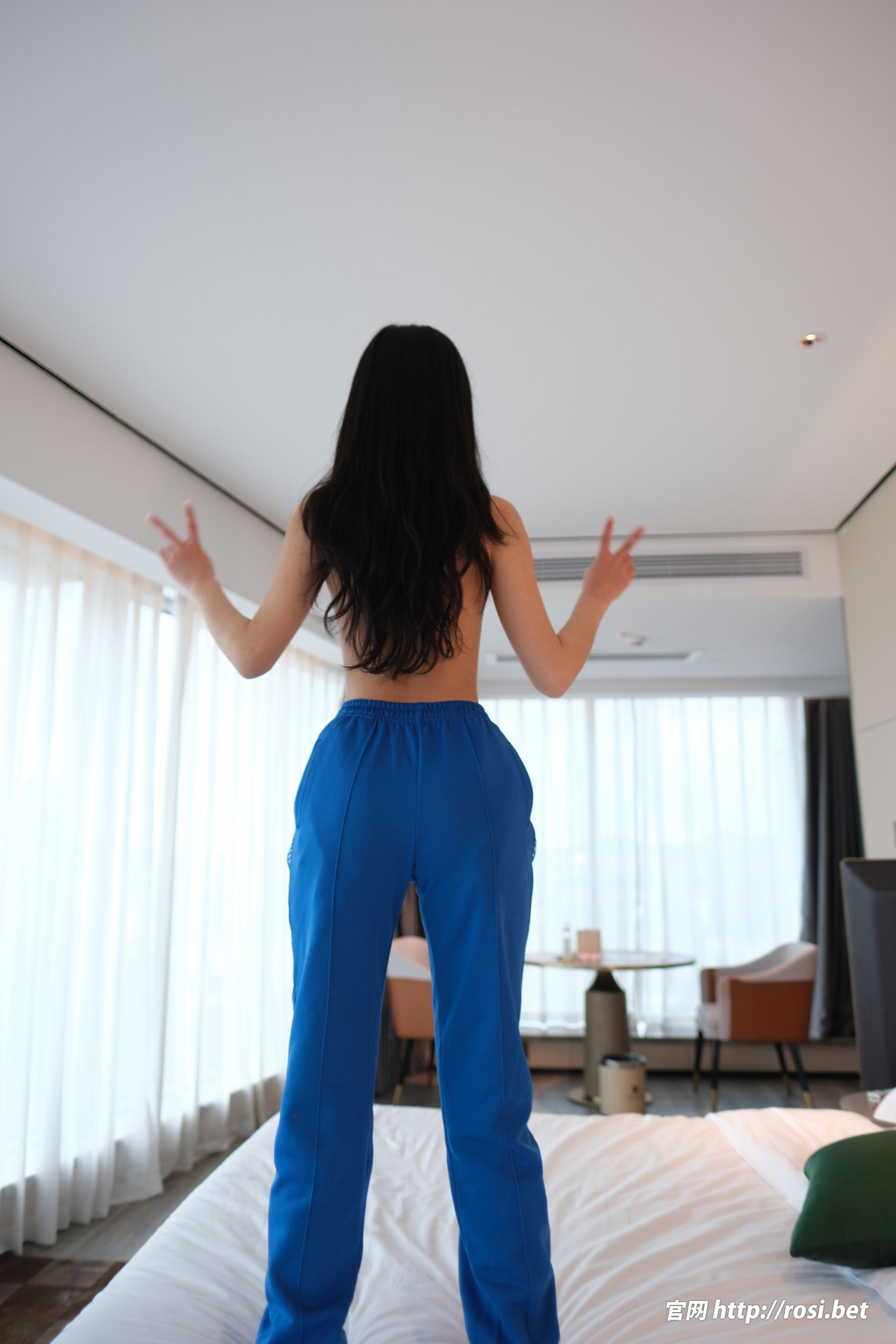 [ROSI写真] 2026.03.14 NO.5213/(69P)