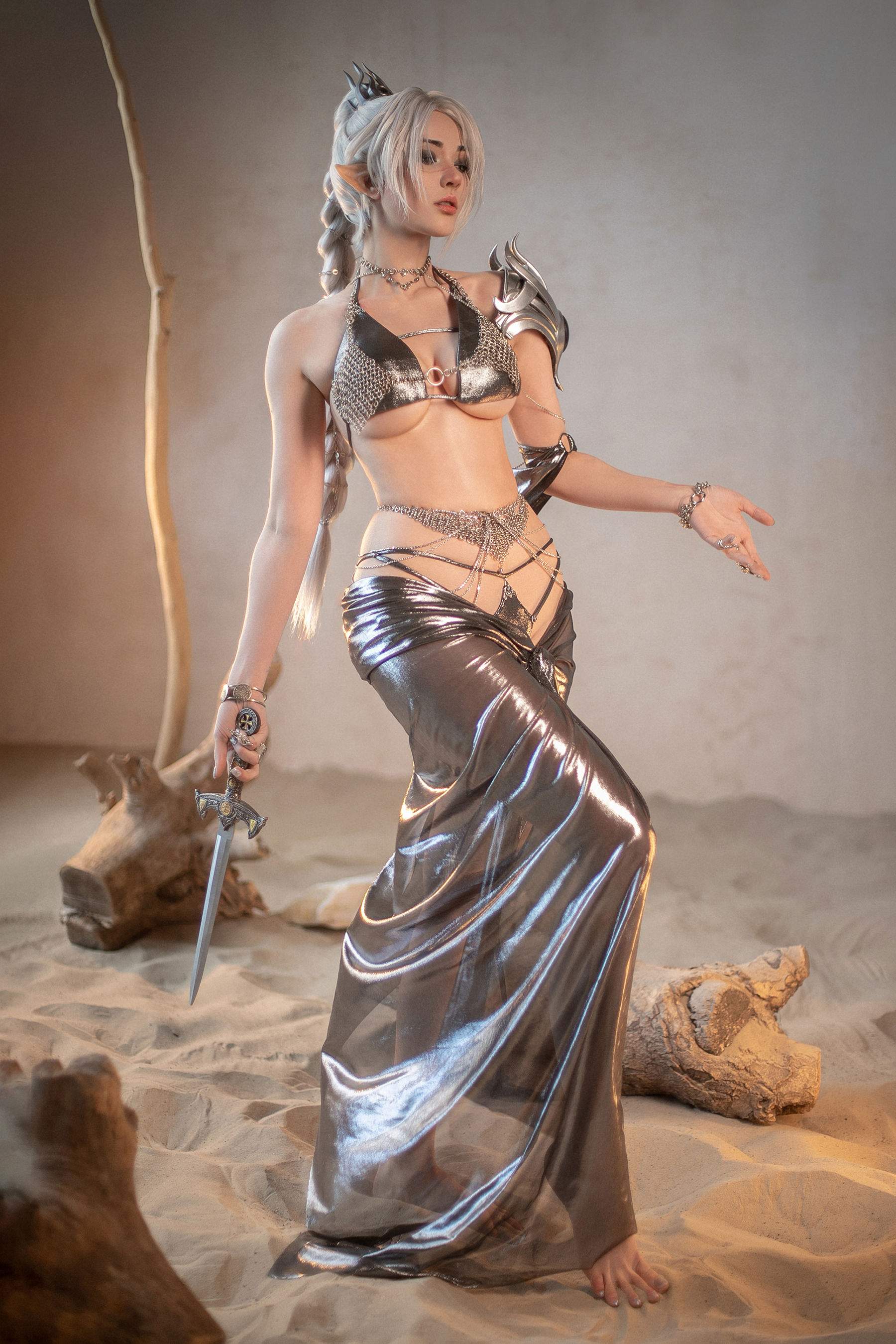 Sai Westwood (Misaki Sai) - Shadowheart (Silver Lingerie)/(32P)