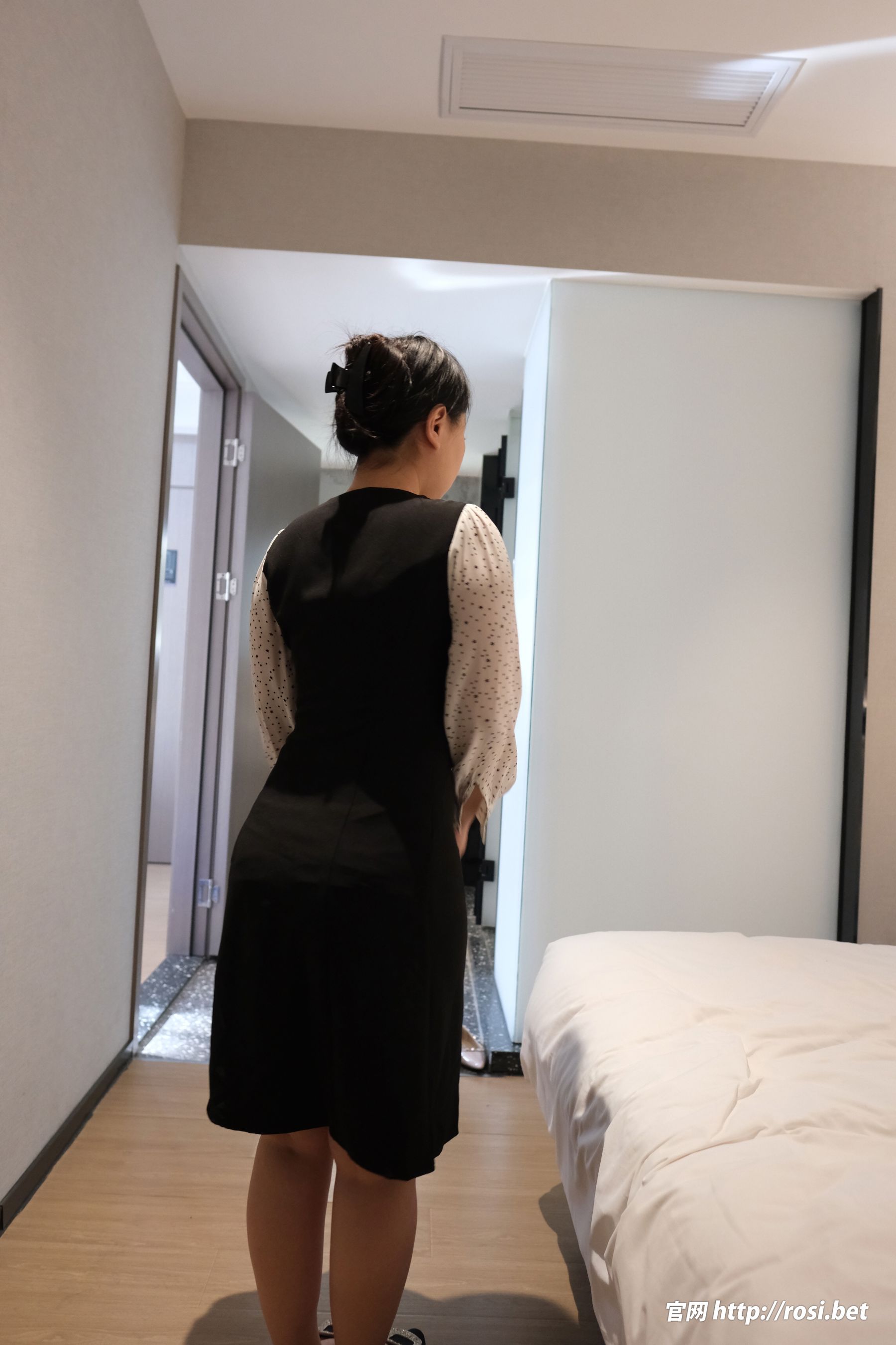 [ROSI写真] 2026.03.09 NO.5208/(69P)