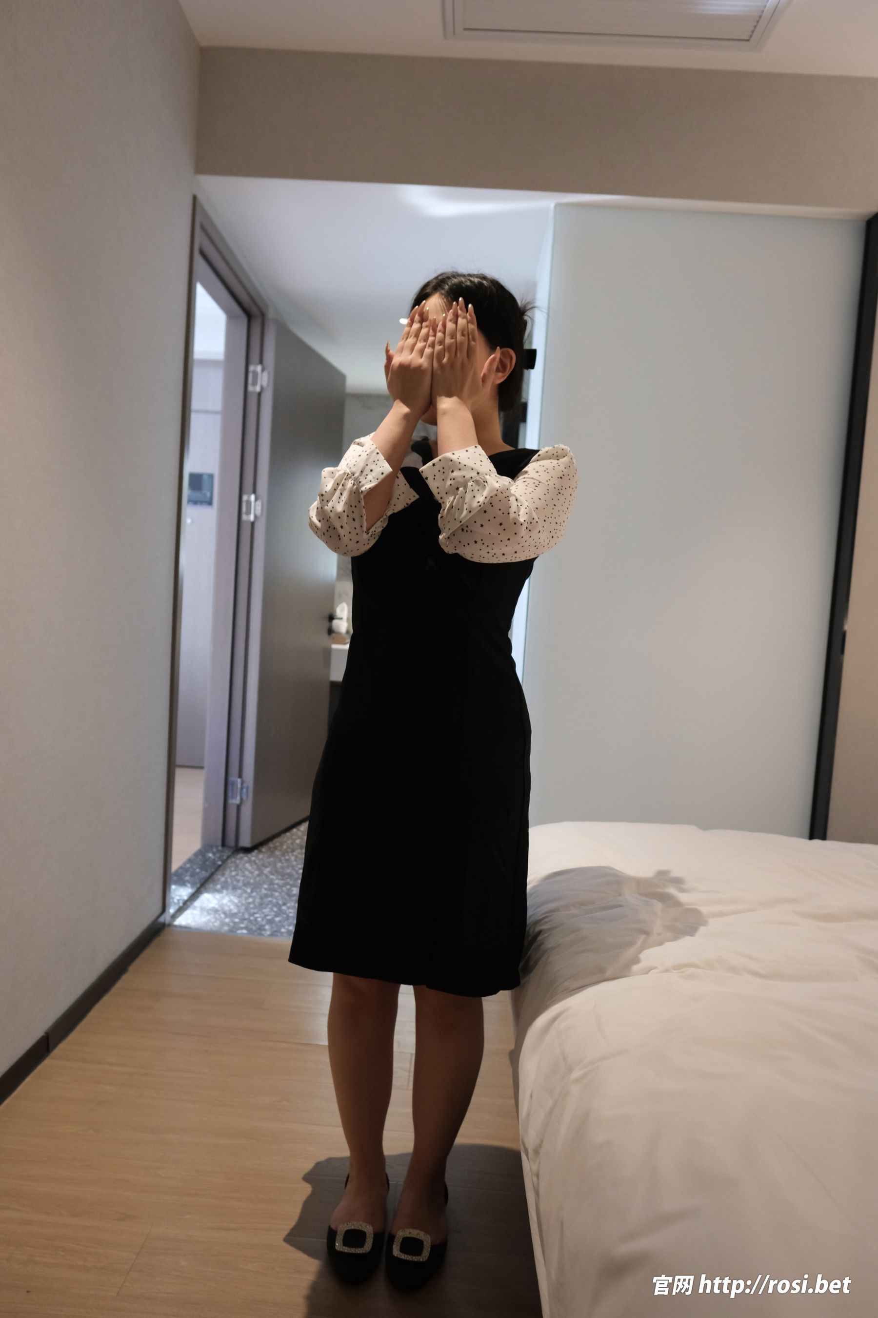 [ROSI写真] 2026.03.09 NO.5208/(69P)