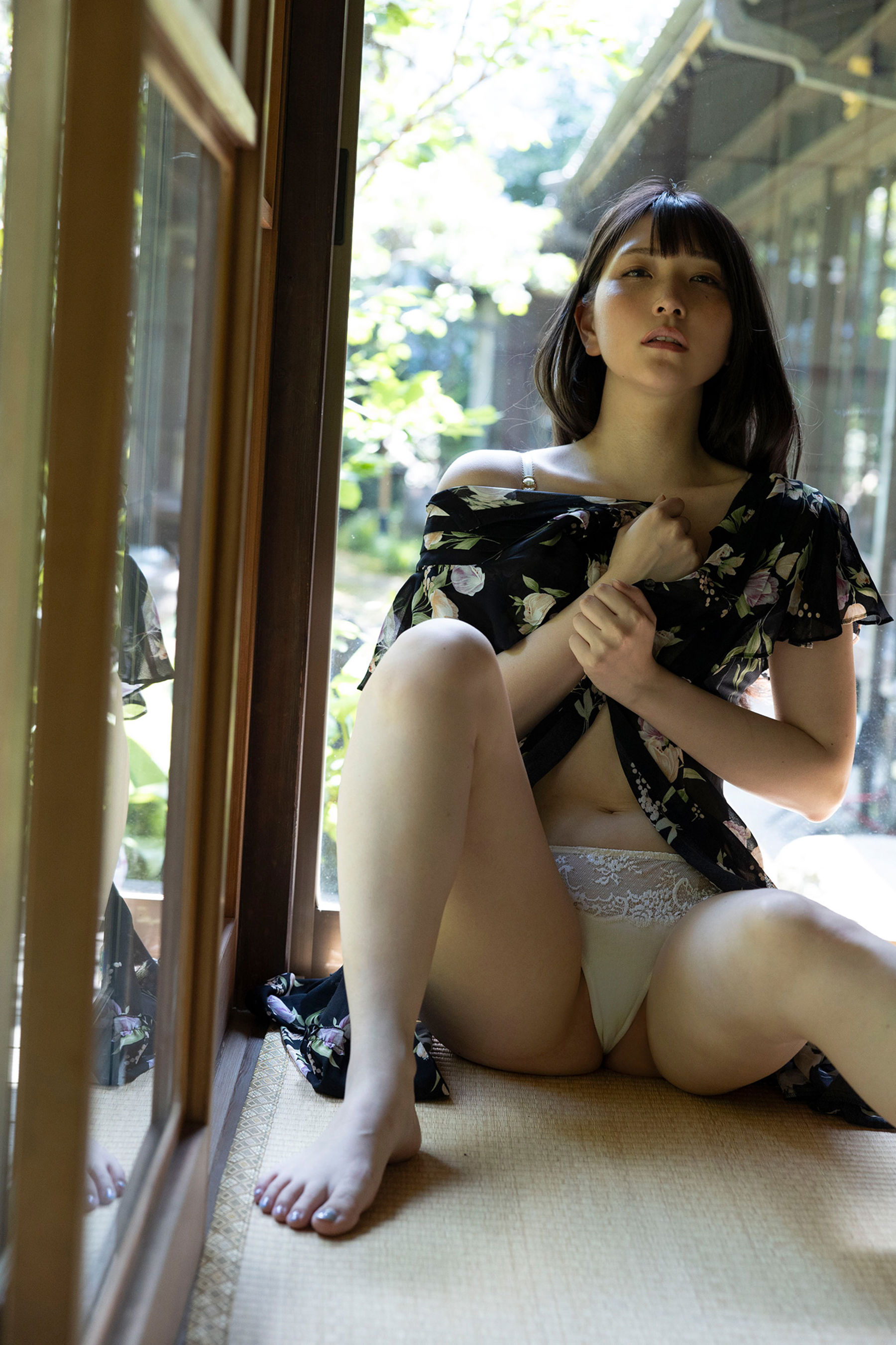 あまつまりな - 湿った夏の艶めき/(97P)