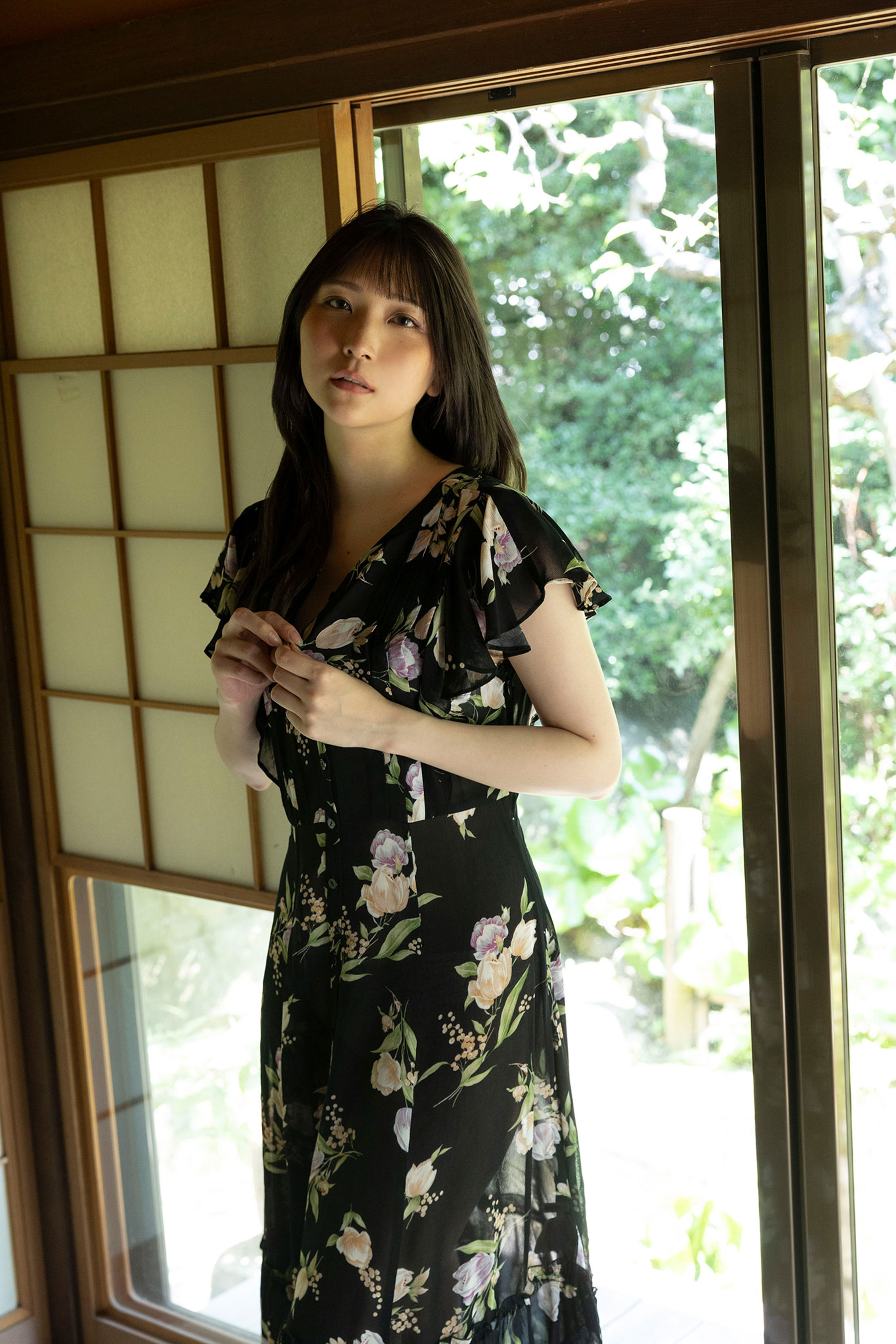 あまつまりな - 湿った夏の艶めき/(97P)