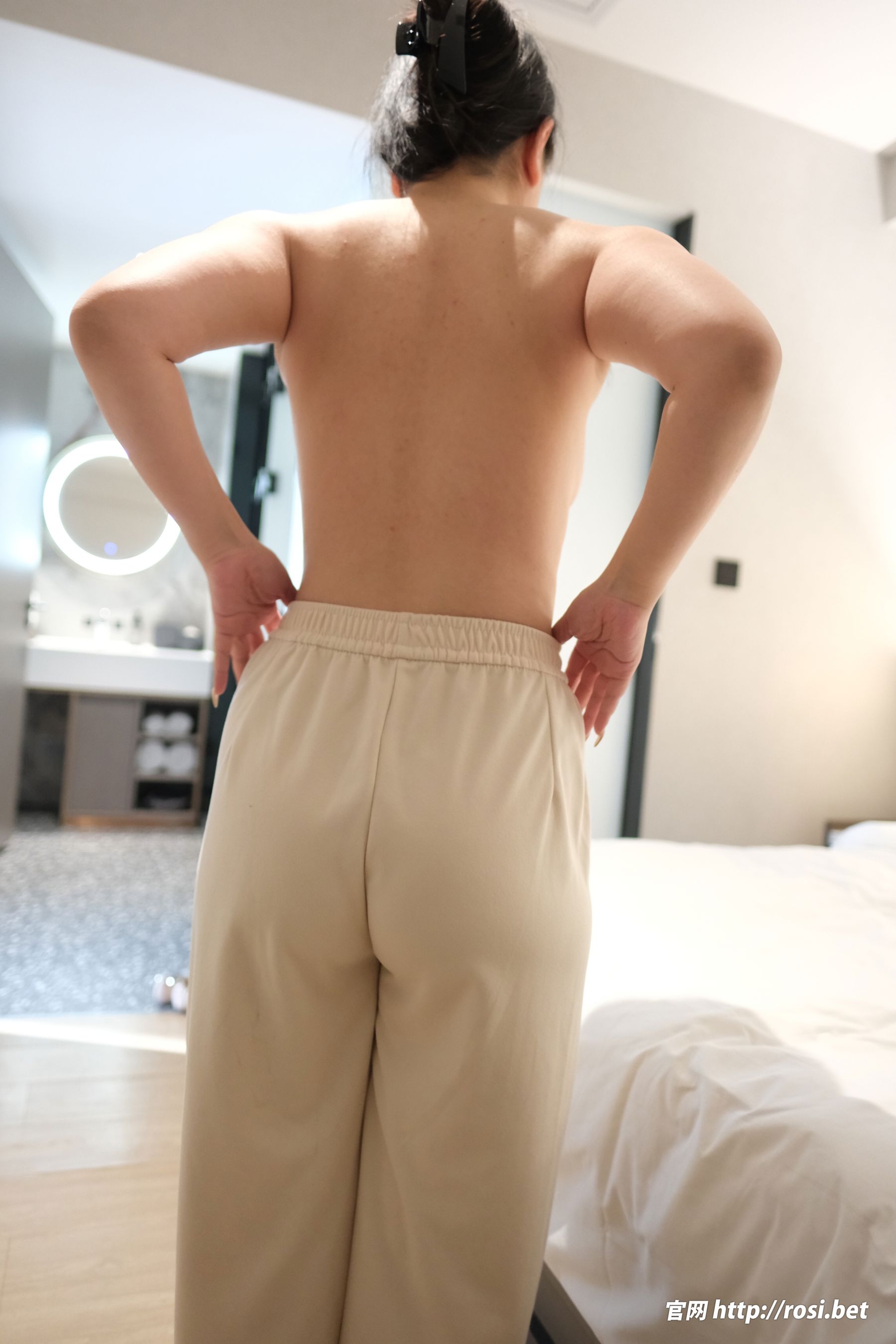 [ROSI写真] 2026.03.24 NO.5223/(84P)