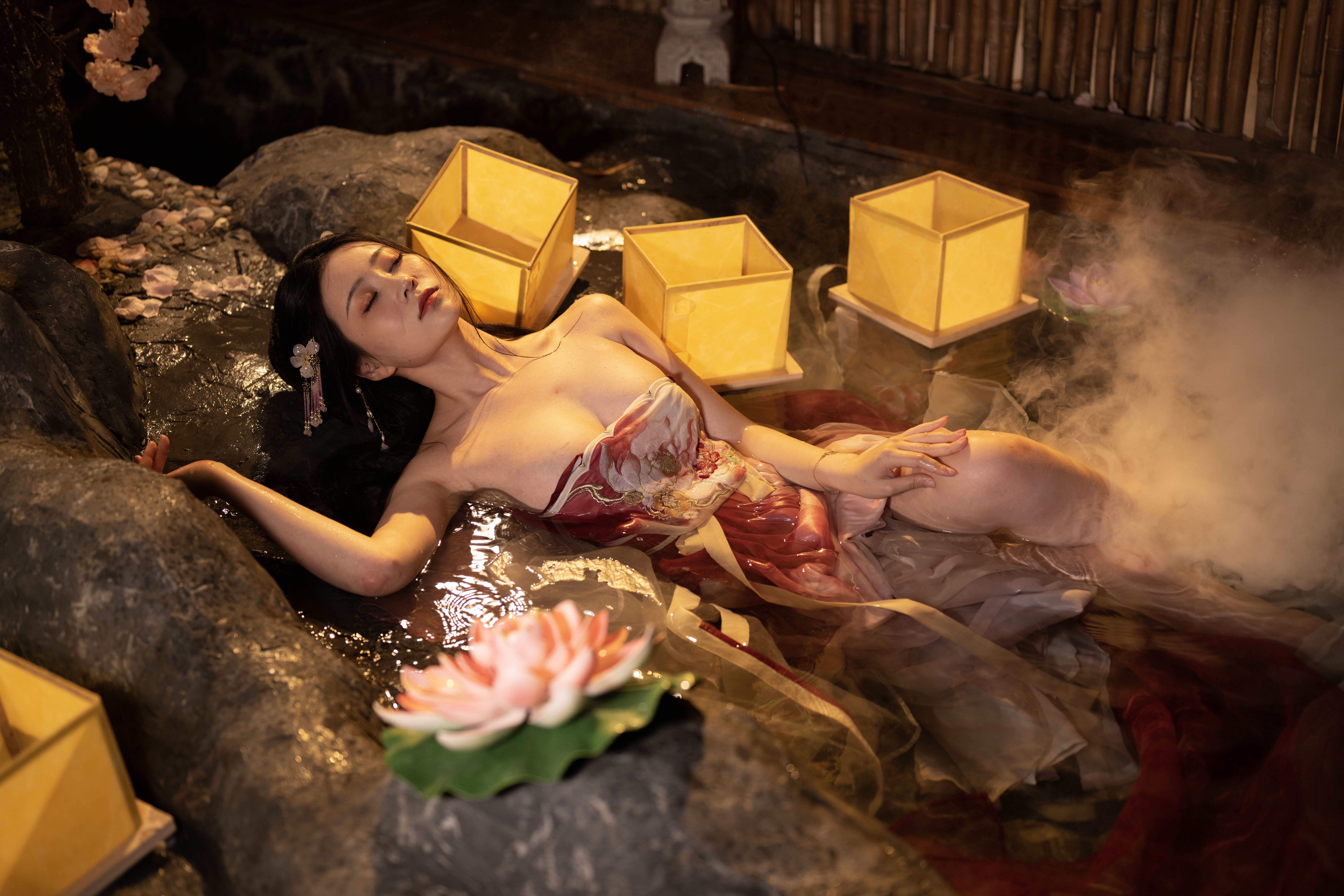 Nnian - 无修原片 出水芙蓉/(333P)