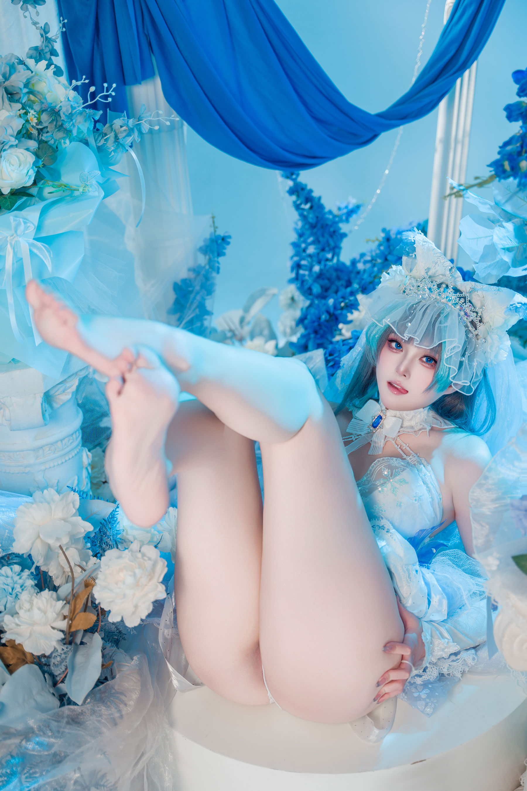 Natsuko夏夏子 - 碧蓝航线 柴郡婚纱/(70P)