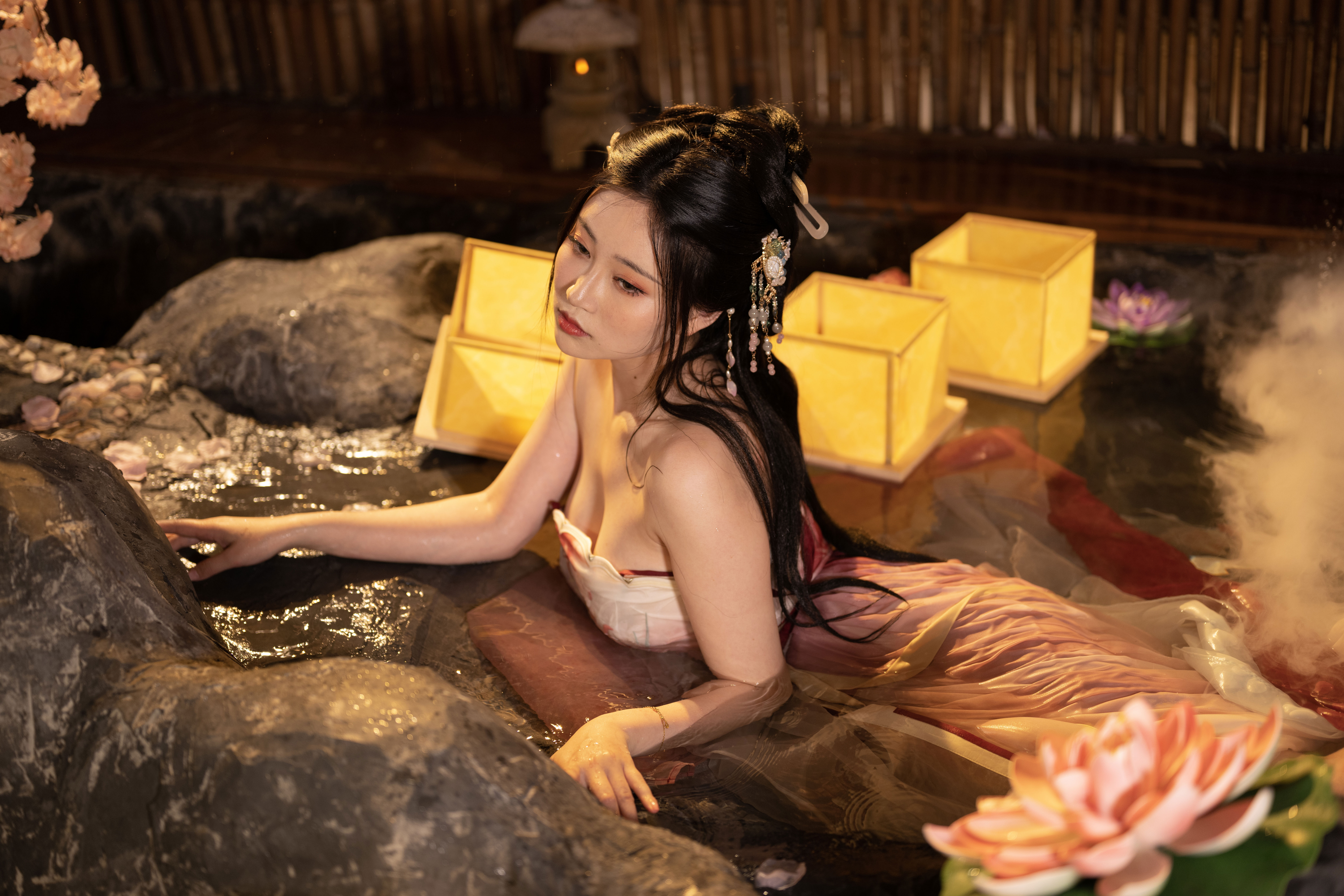 Nnian - 无修原片 出水芙蓉/(333P)