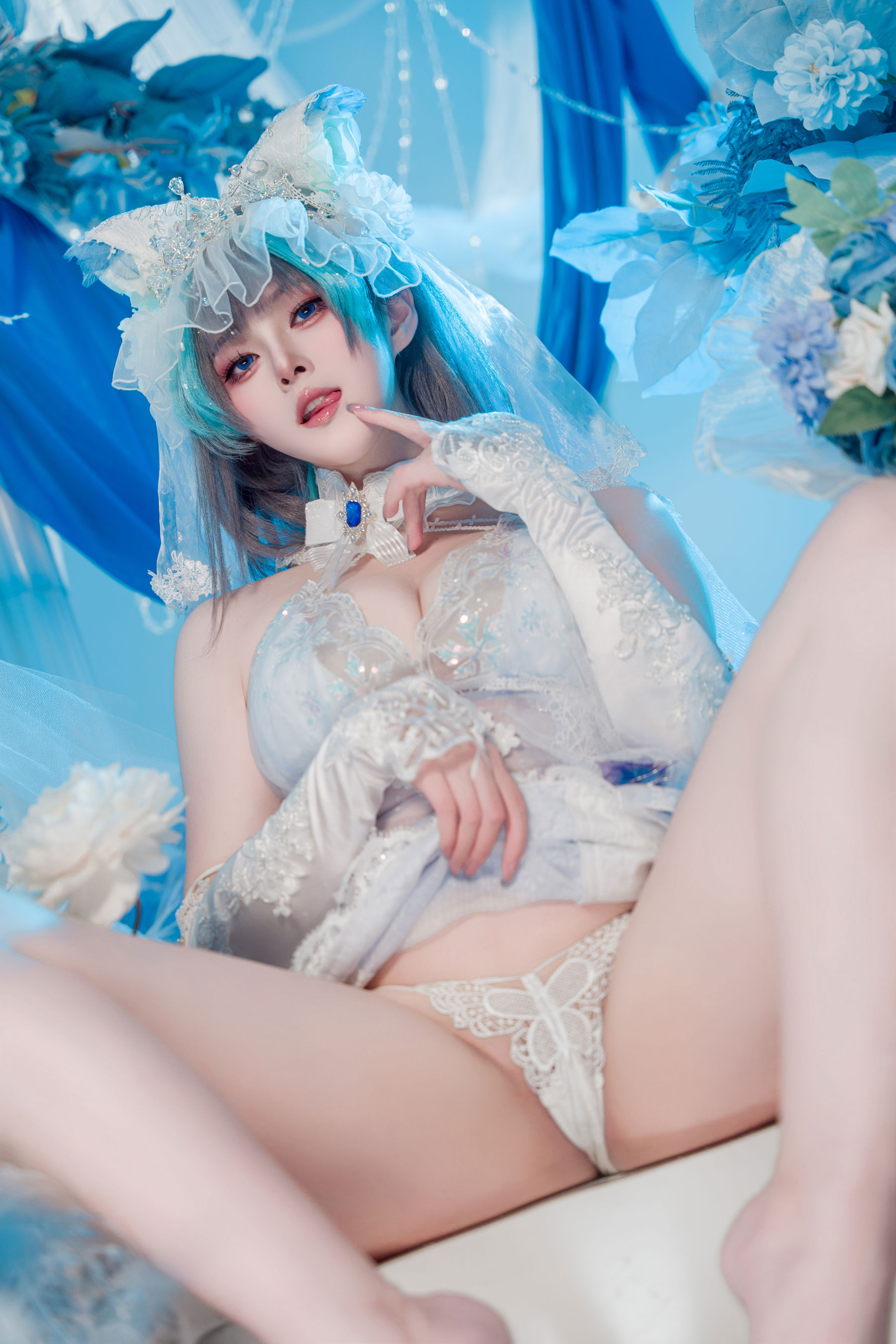 Natsuko夏夏子 - 碧蓝航线 柴郡婚纱/(70P)