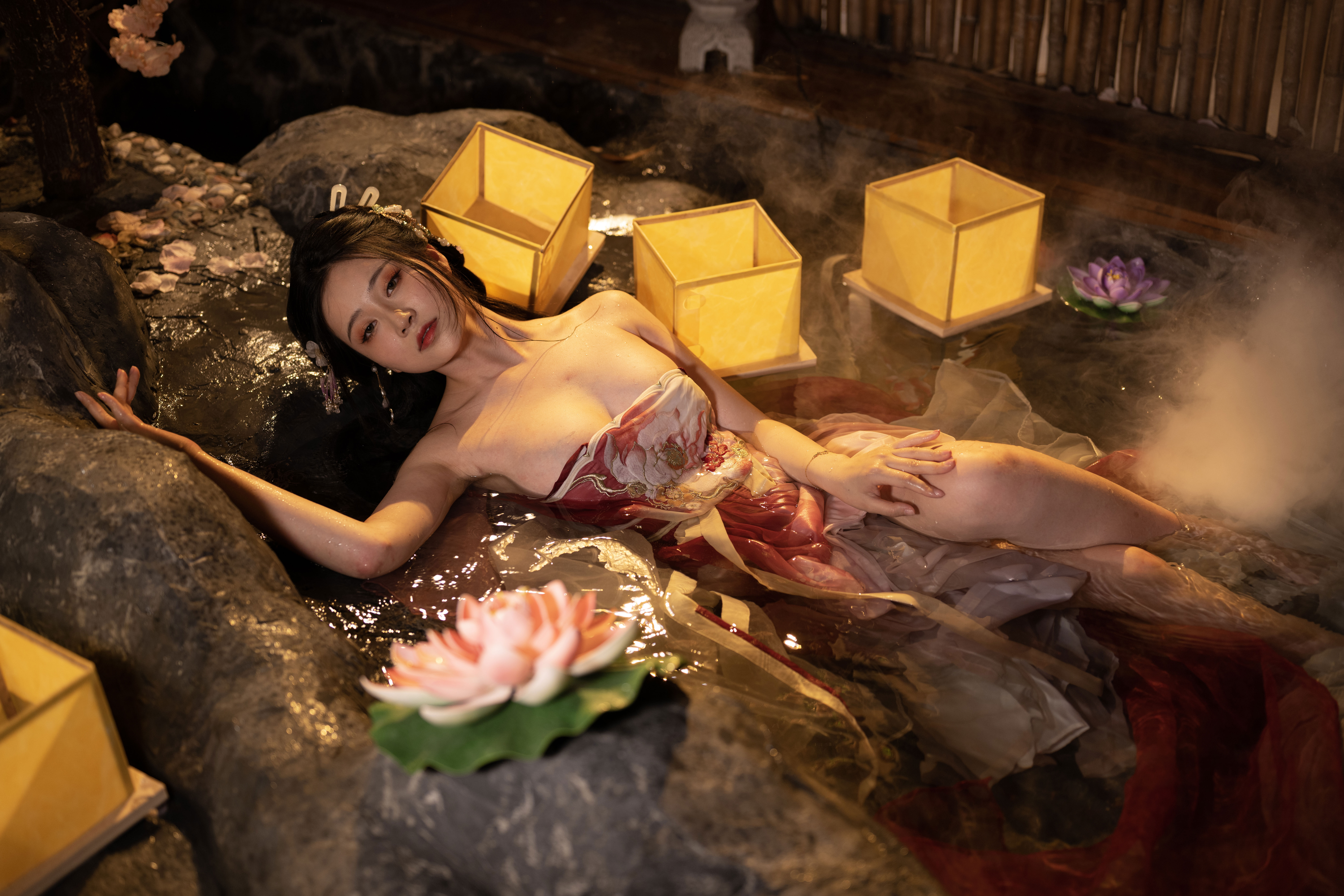 Nnian - 无修原片 出水芙蓉/(333P)