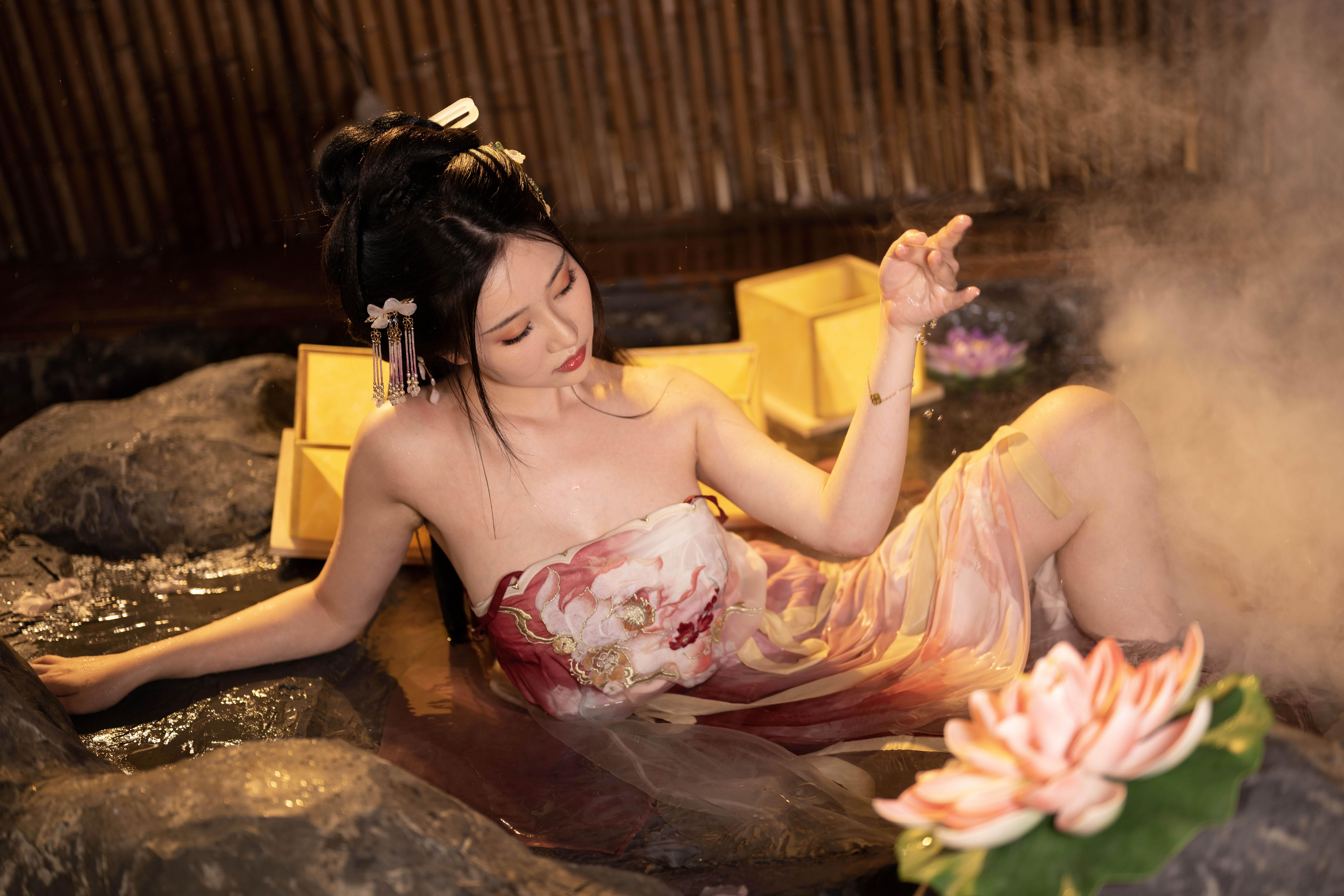Nnian - 无修原片 出水芙蓉/(333P)