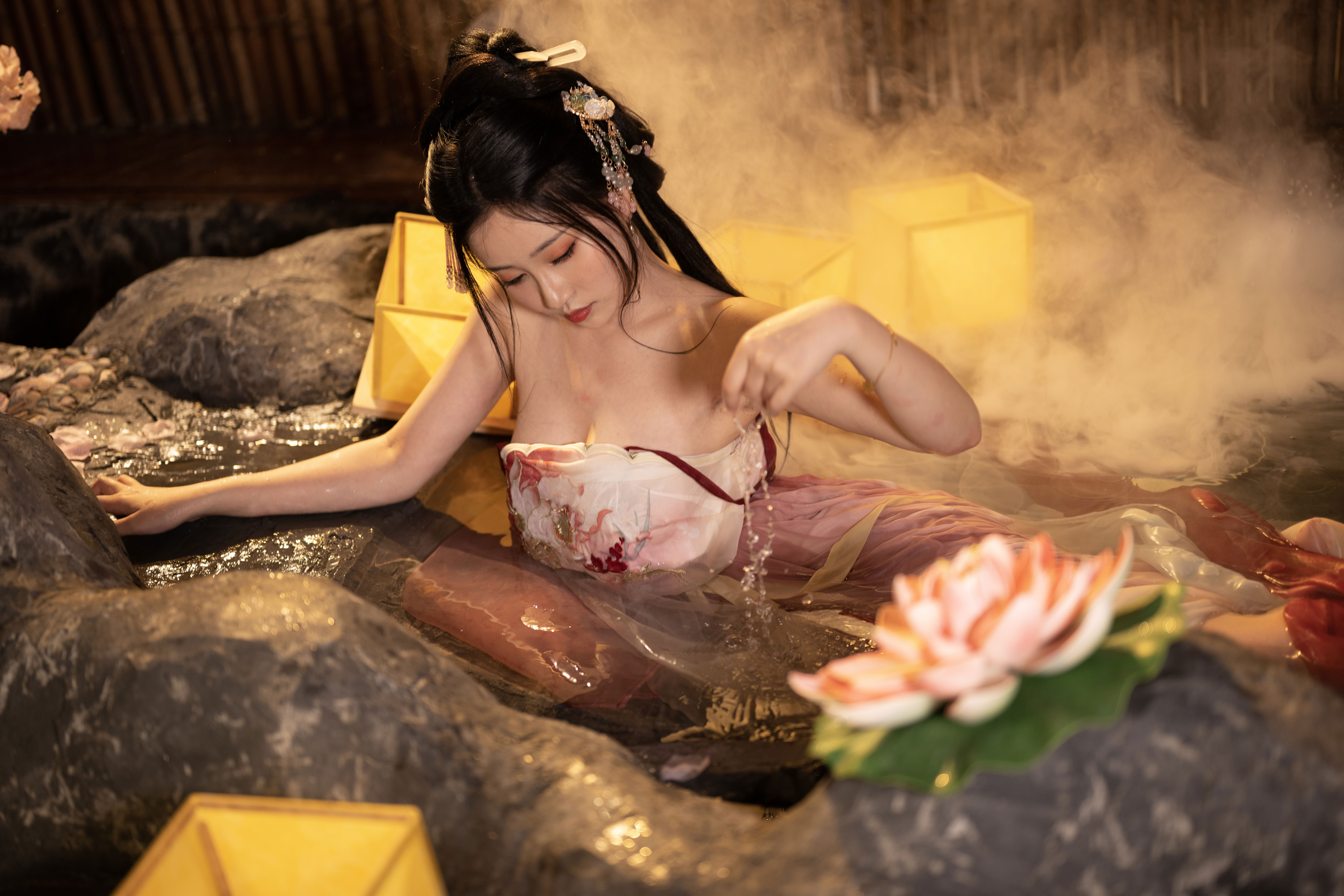 Nnian - 无修原片 出水芙蓉/(333P)