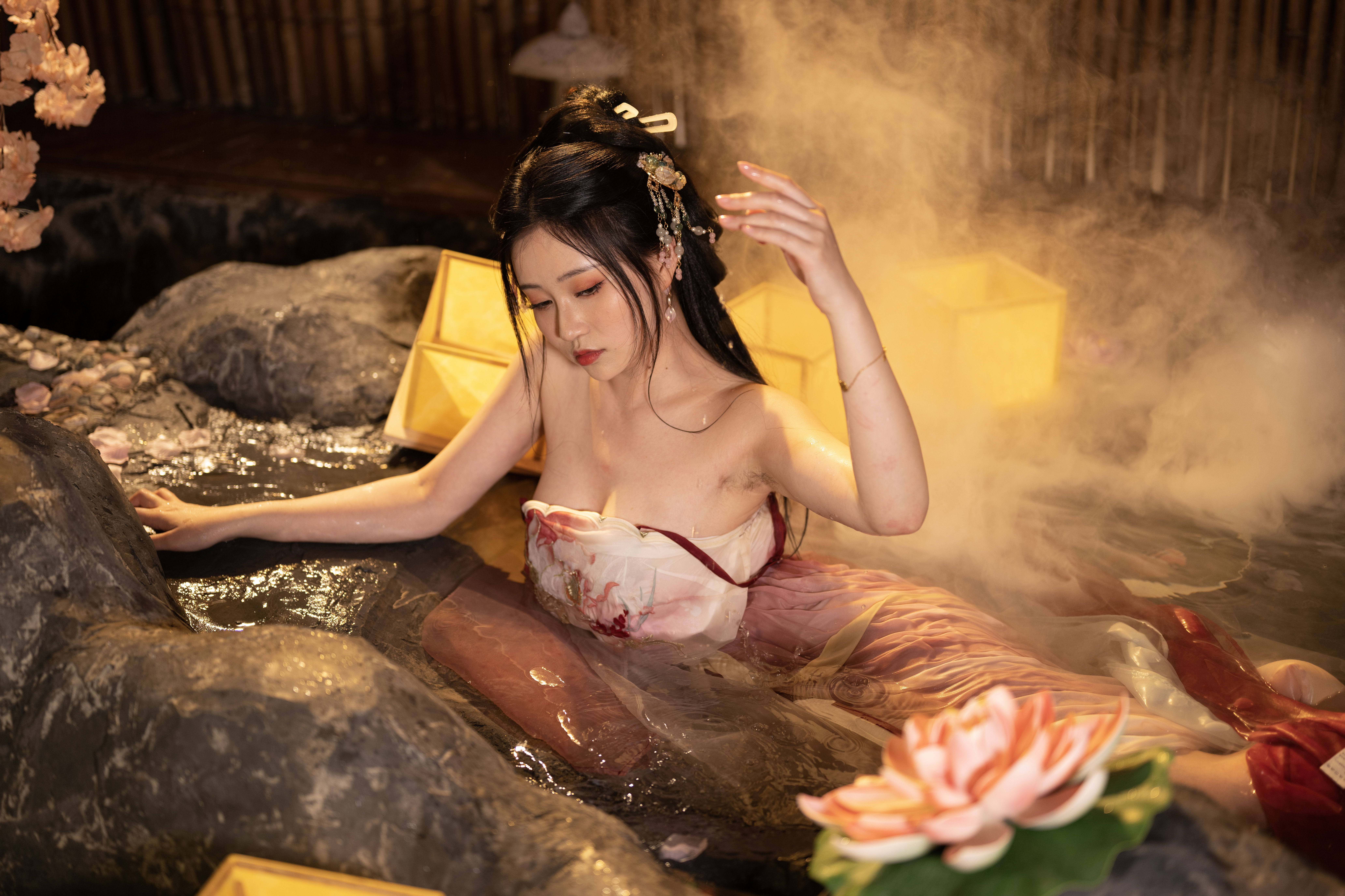 Nnian - 无修原片 出水芙蓉/(333P)