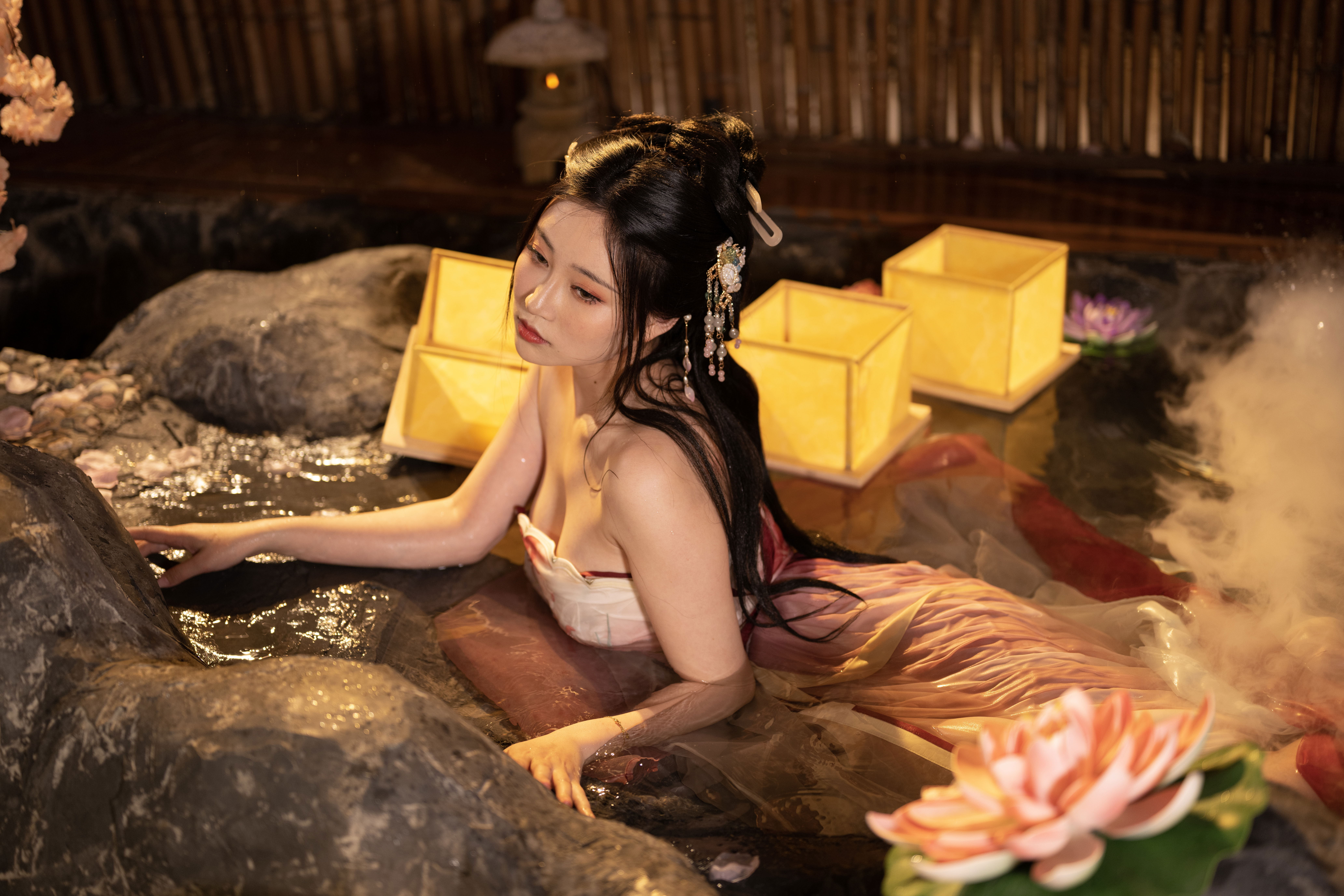 Nnian - 无修原片 出水芙蓉/(333P)