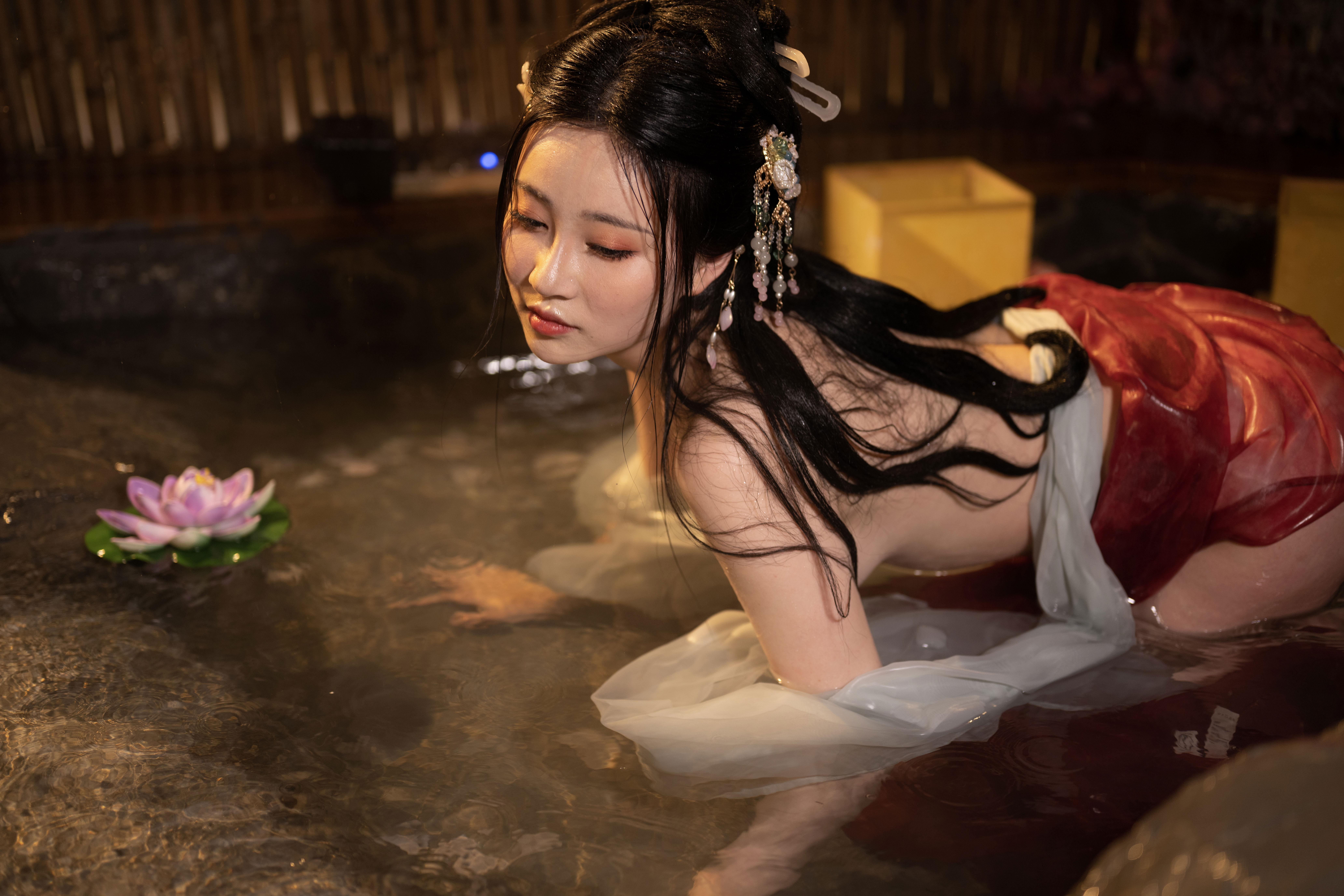 Nnian - 无修原片 出水芙蓉/(333P)