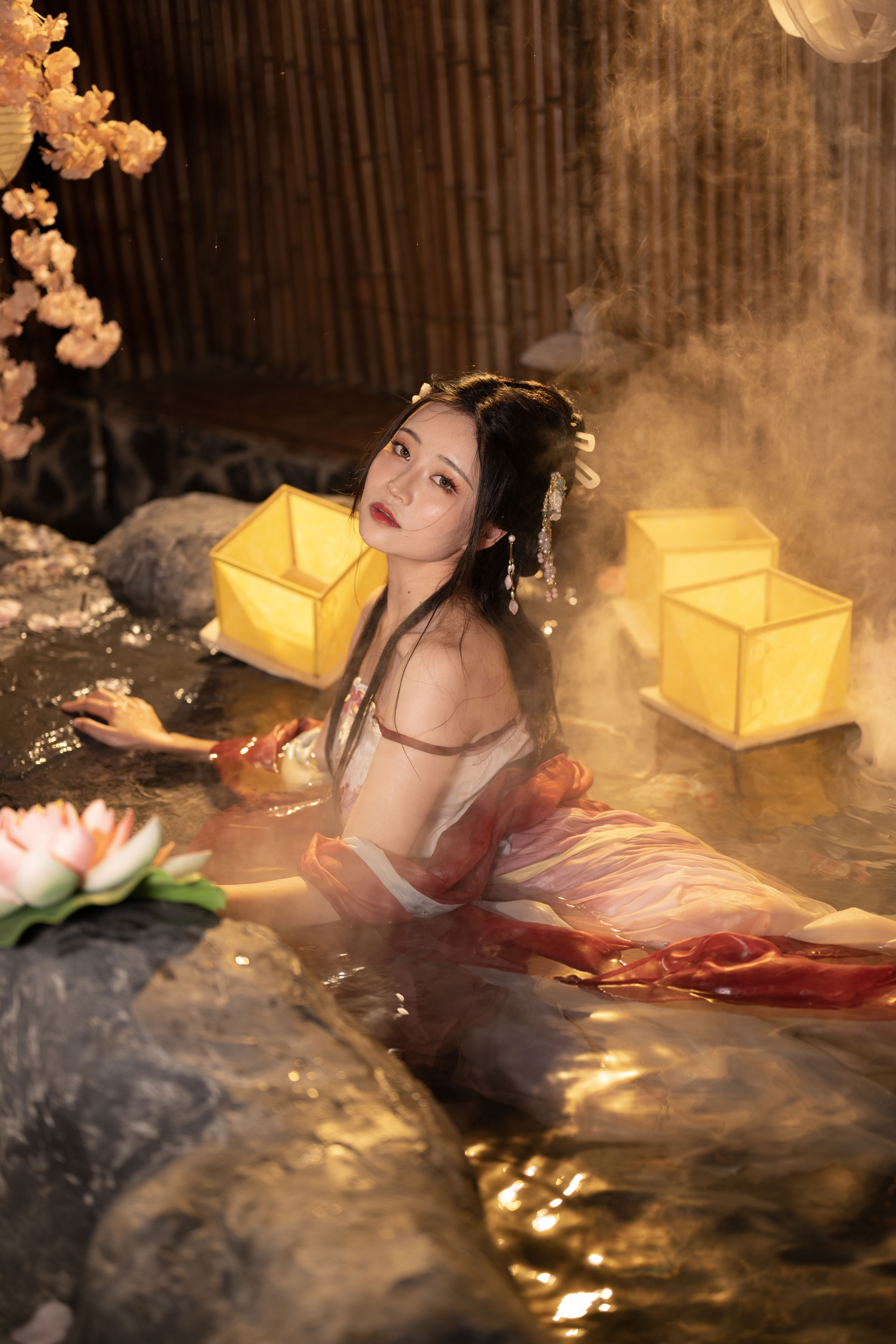 Nnian - 无修原片 出水芙蓉/(333P)