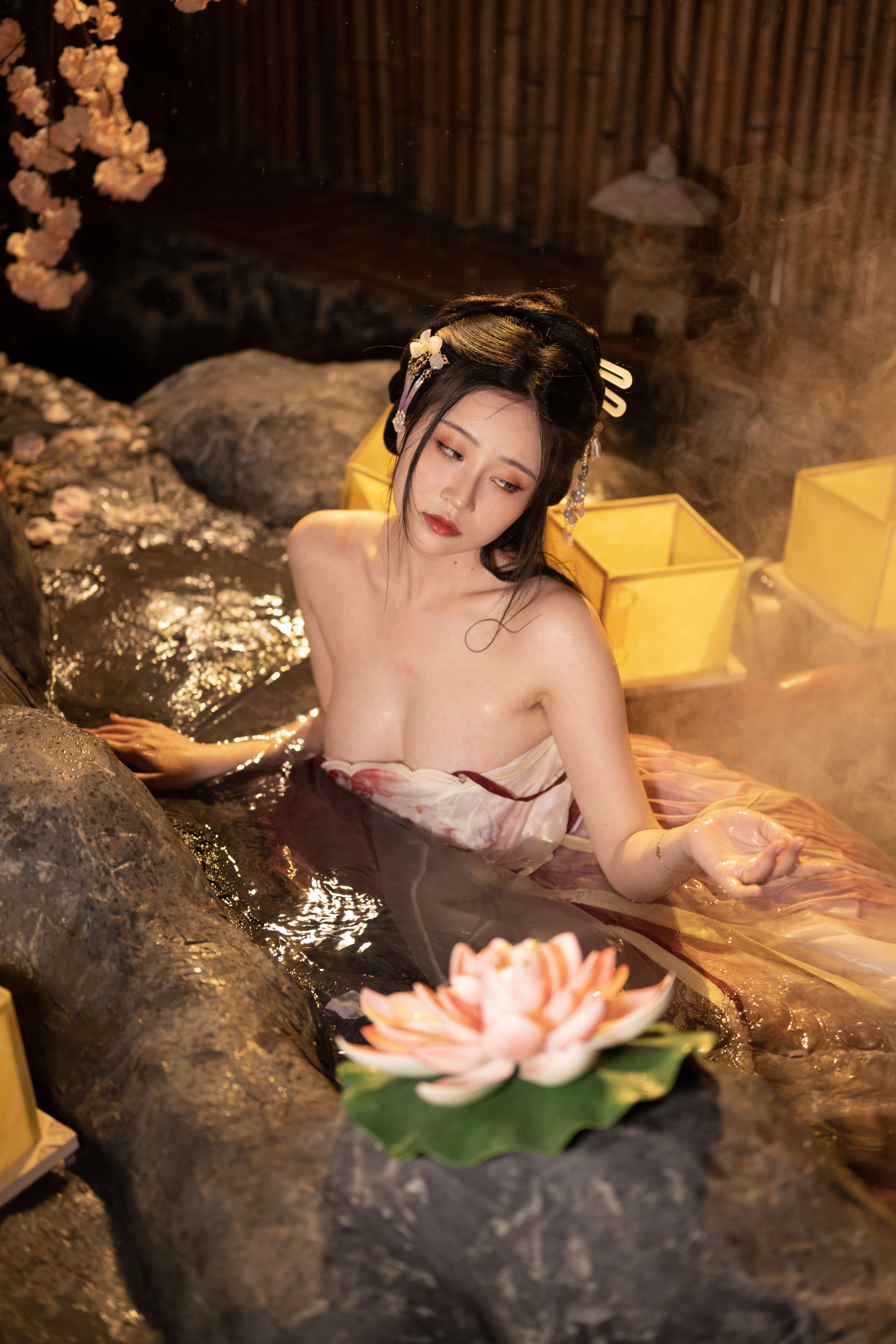 Nnian - 无修原片 出水芙蓉/(333P)