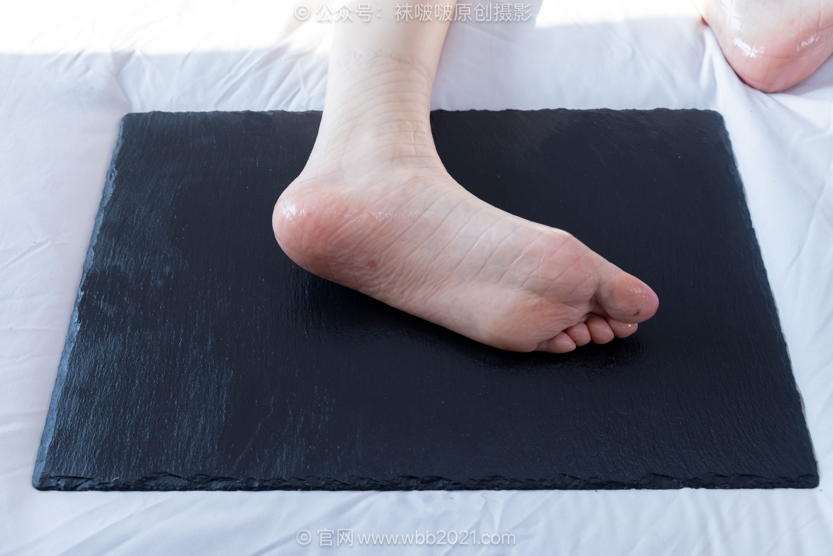 BoBoSocks袜啵啵 No.660 小甜豆 - 长靴、薄白丝、裸足/(300P)