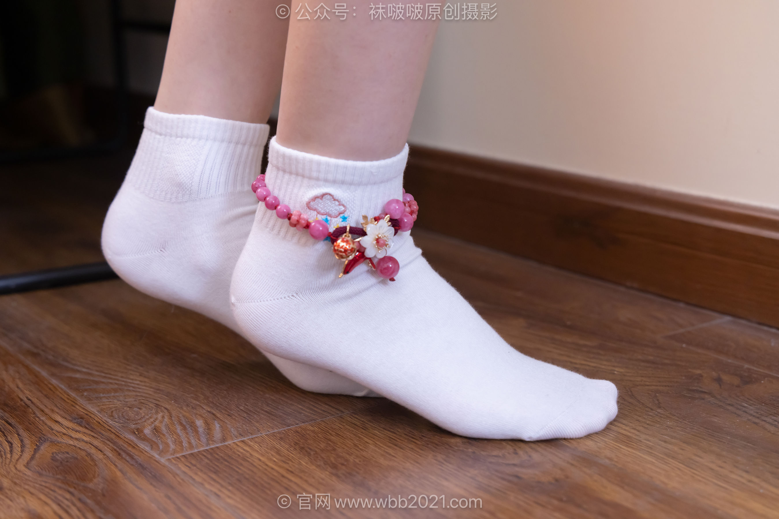 BoBoSocks袜啵啵 No.661 甜甜圈 - 按摩拖鞋、白棉袜、裸足、jk制服/(166P)