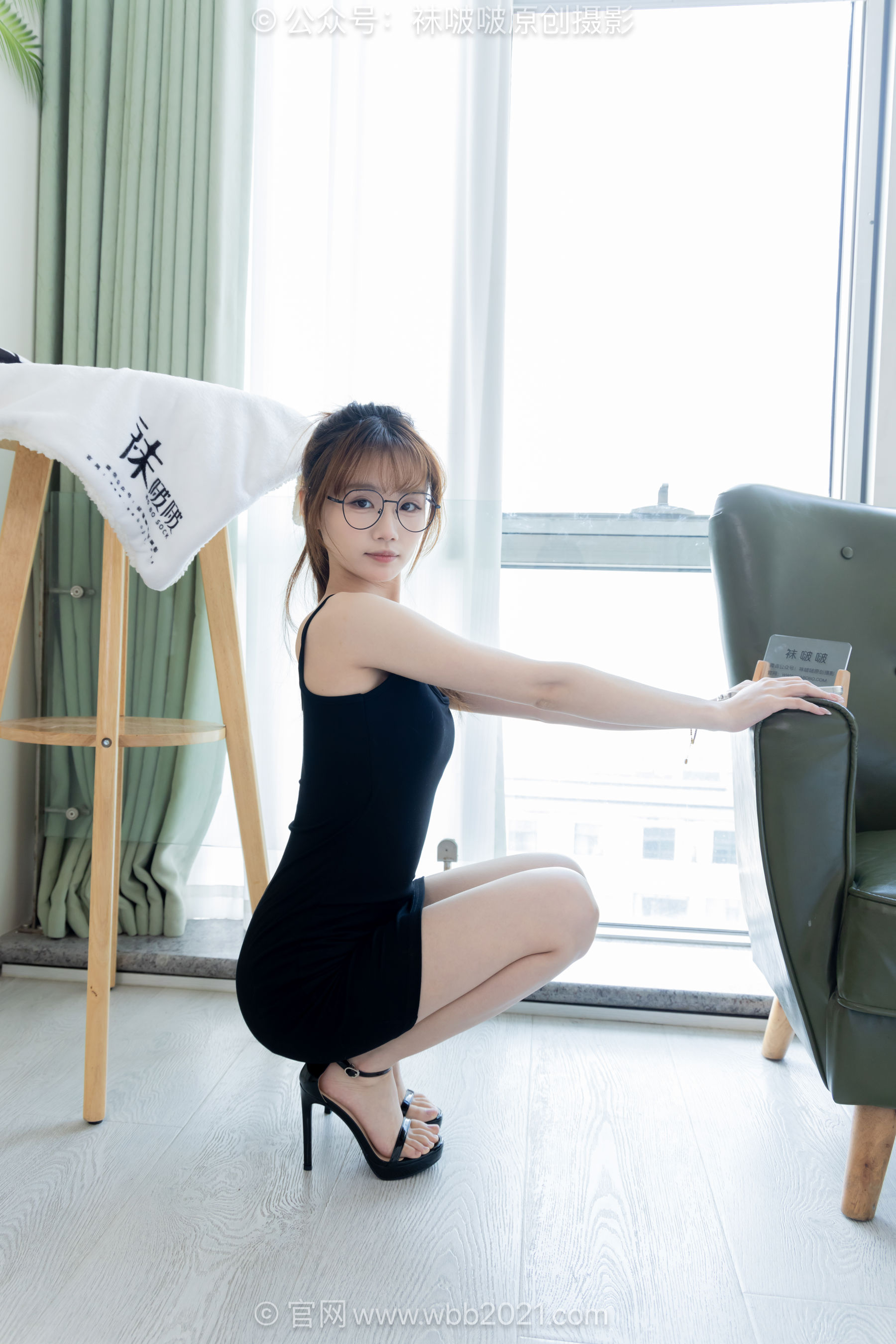 BoBoSocks袜啵啵 No.663 甜甜圈 - 高跟鞋、薄肉丝、裸足/(213P)