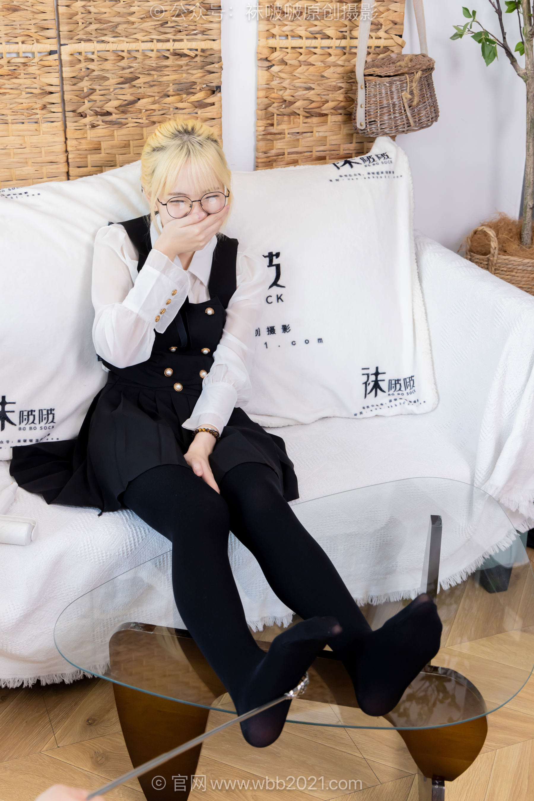 BoBoSocks袜啵啵 No.653 小甜豆 - 皮鞋、厚黑丝、瑜伽动作/(146P)