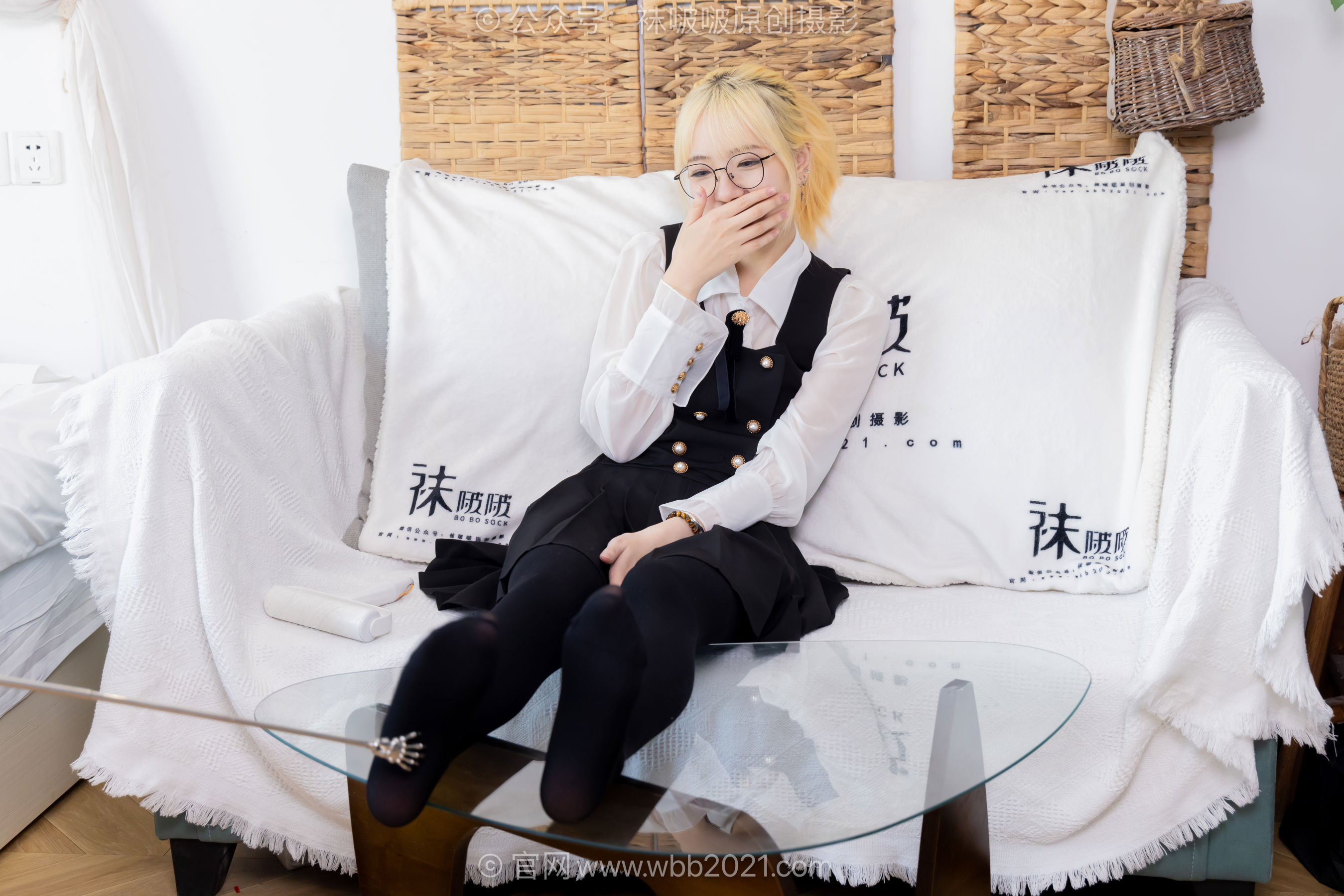 BoBoSocks袜啵啵 No.653 小甜豆 - 皮鞋、厚黑丝、瑜伽动作/(146P)