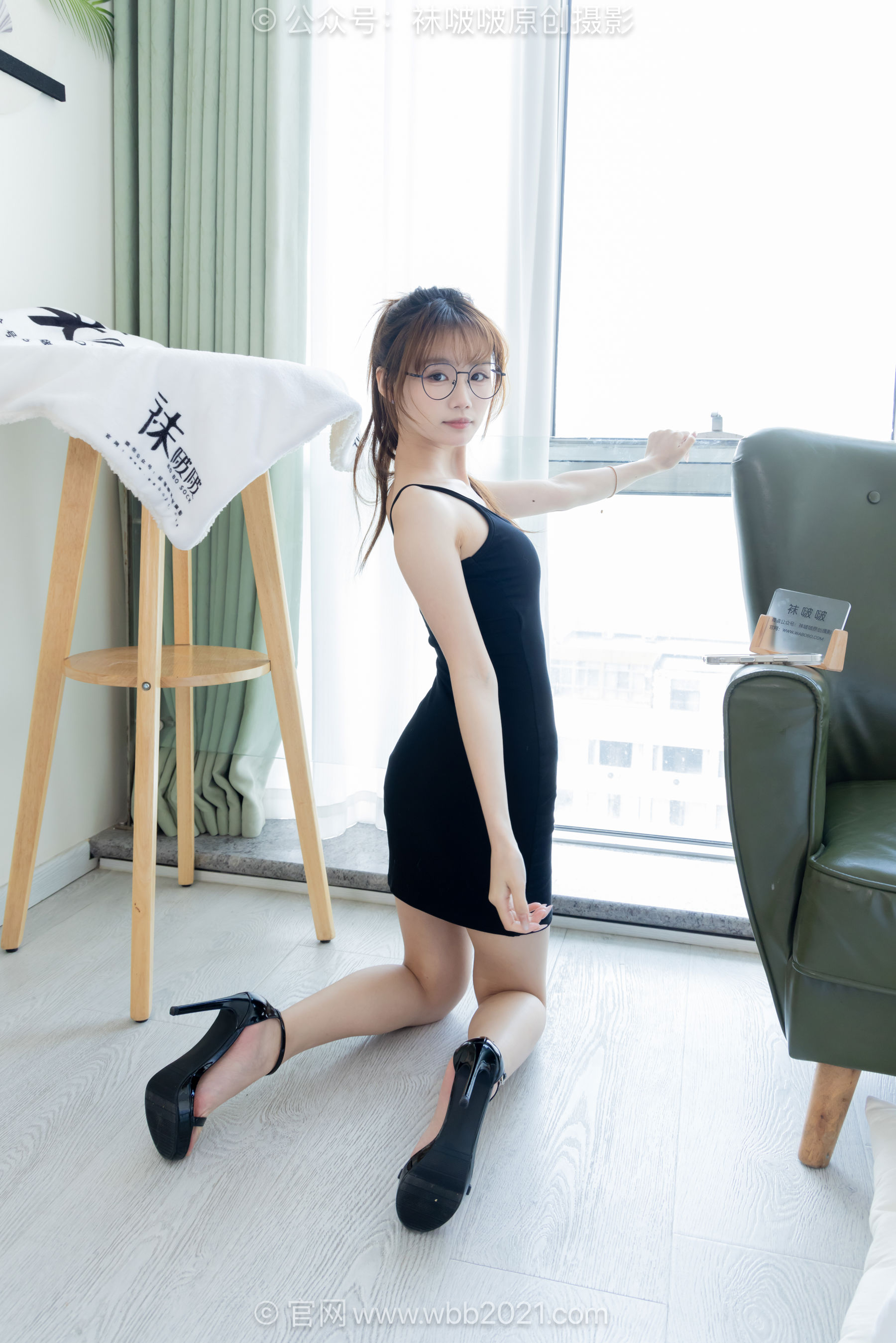 BoBoSocks袜啵啵 No.663 甜甜圈 - 高跟鞋、薄肉丝、裸足/(213P)