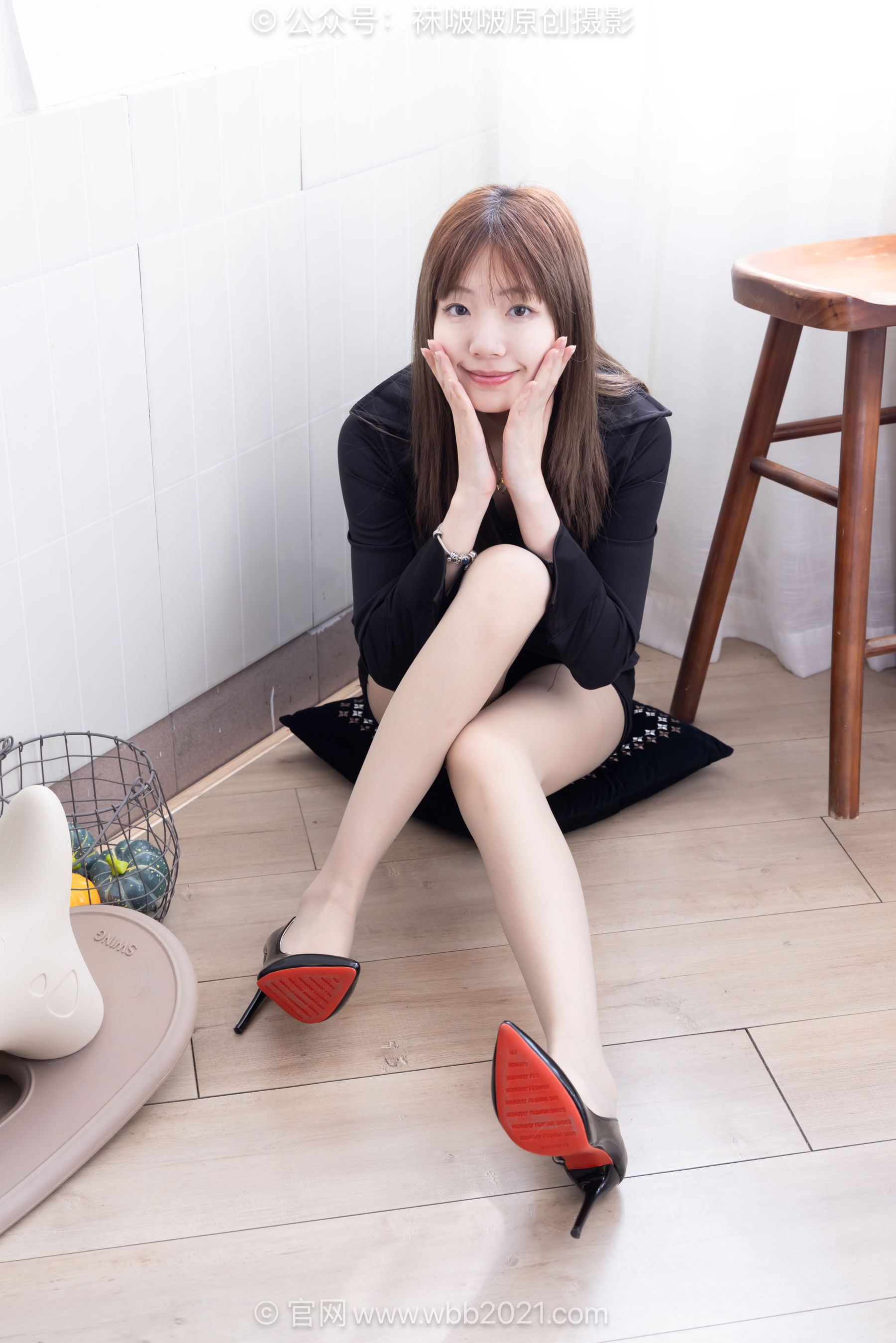 BoBoSocks袜啵啵 No.658 小甜豆 - 高跟鞋、薄肉丝、薄黑丝、薄灰丝、ol风/(310P)