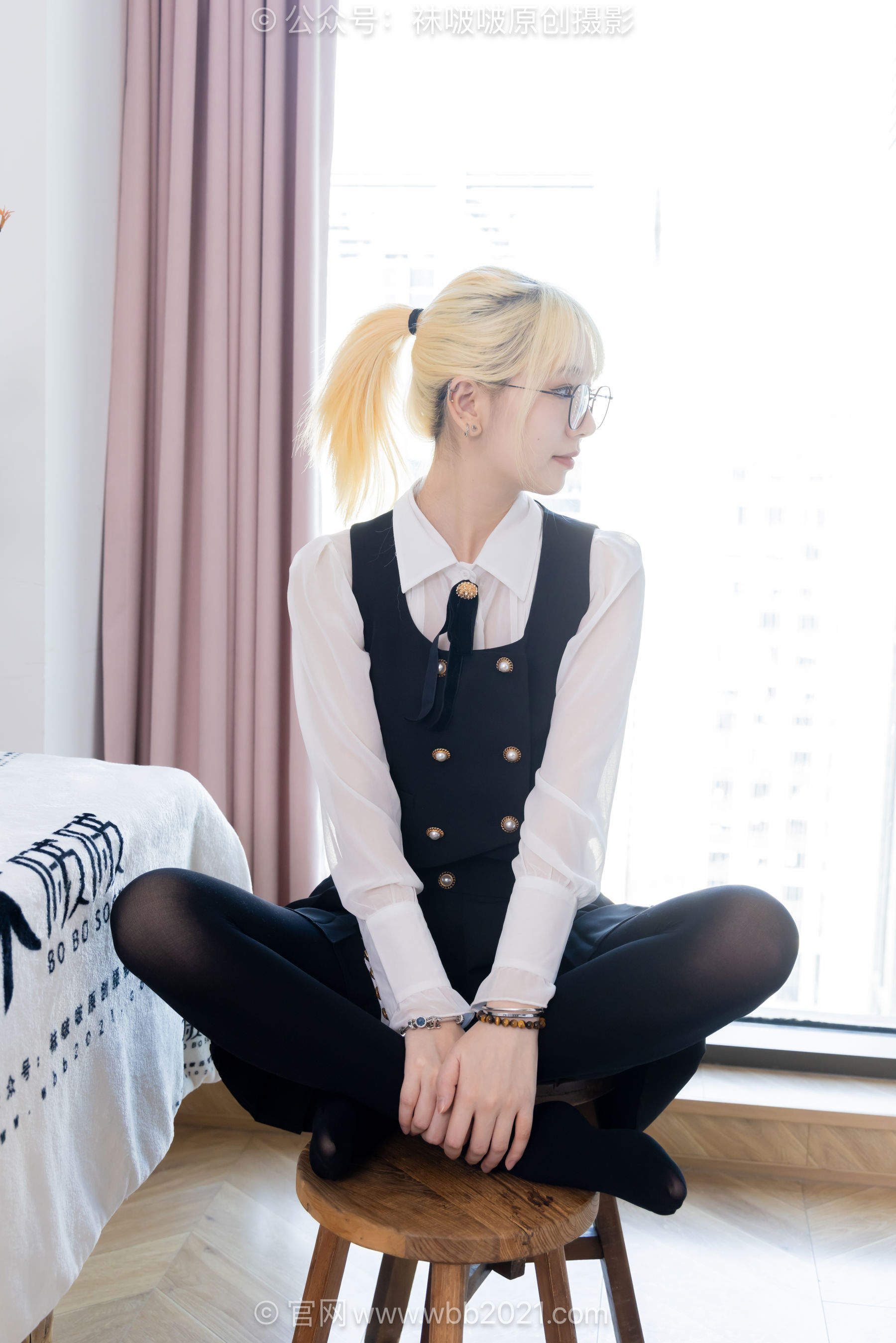 BoBoSocks袜啵啵 No.653 小甜豆 - 皮鞋、厚黑丝、瑜伽动作/(146P)