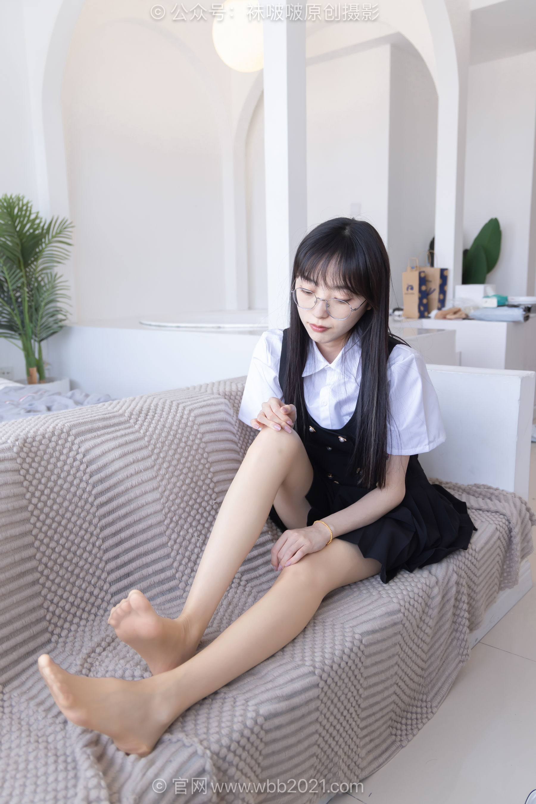 BoBoSocks袜啵啵 No.657 稚予 - 板鞋、帆布鞋、油亮薄肉丝、裸足、jk制服/(155P)