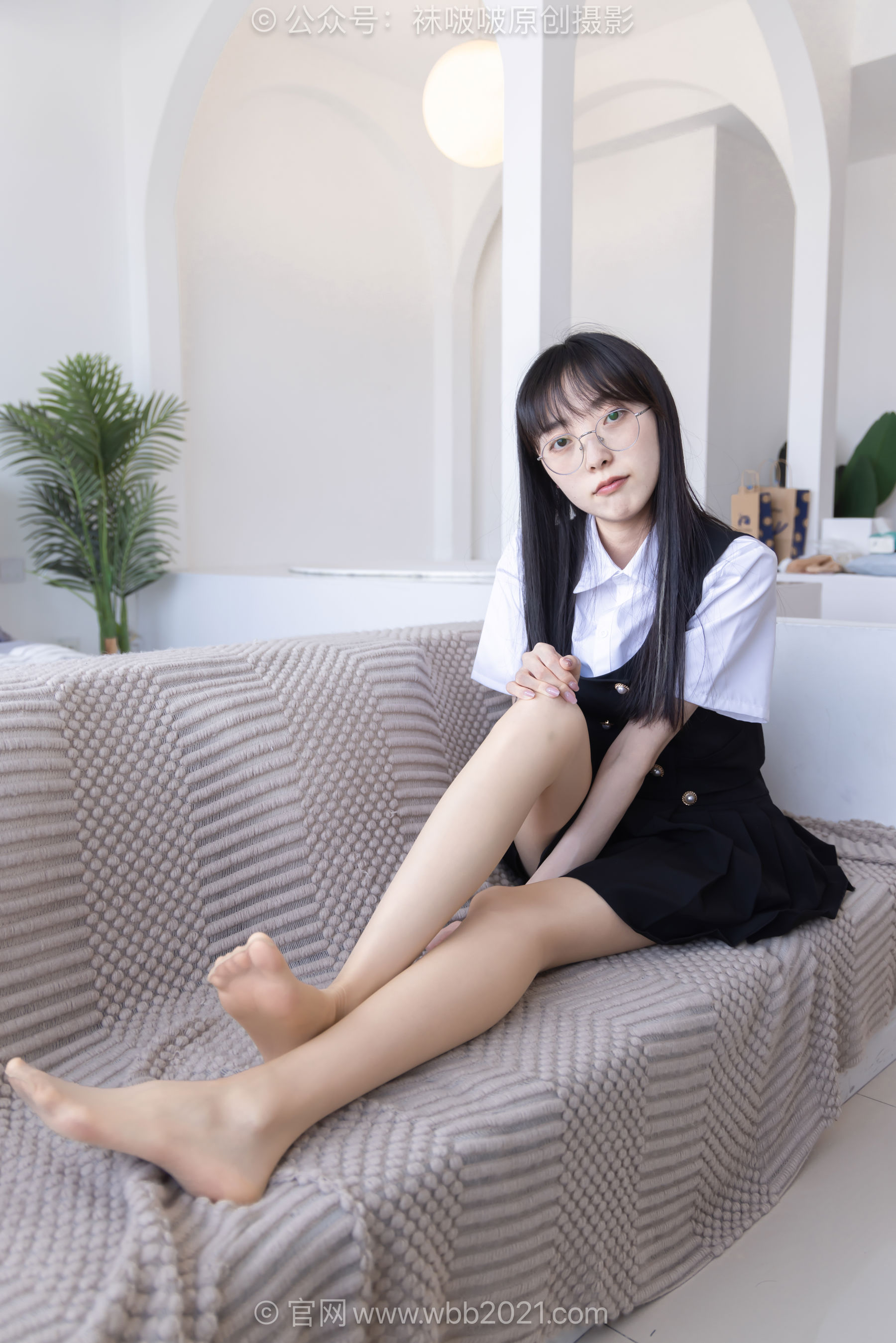 BoBoSocks袜啵啵 No.657 稚予 - 板鞋、帆布鞋、油亮薄肉丝、裸足、jk制服/(155P)