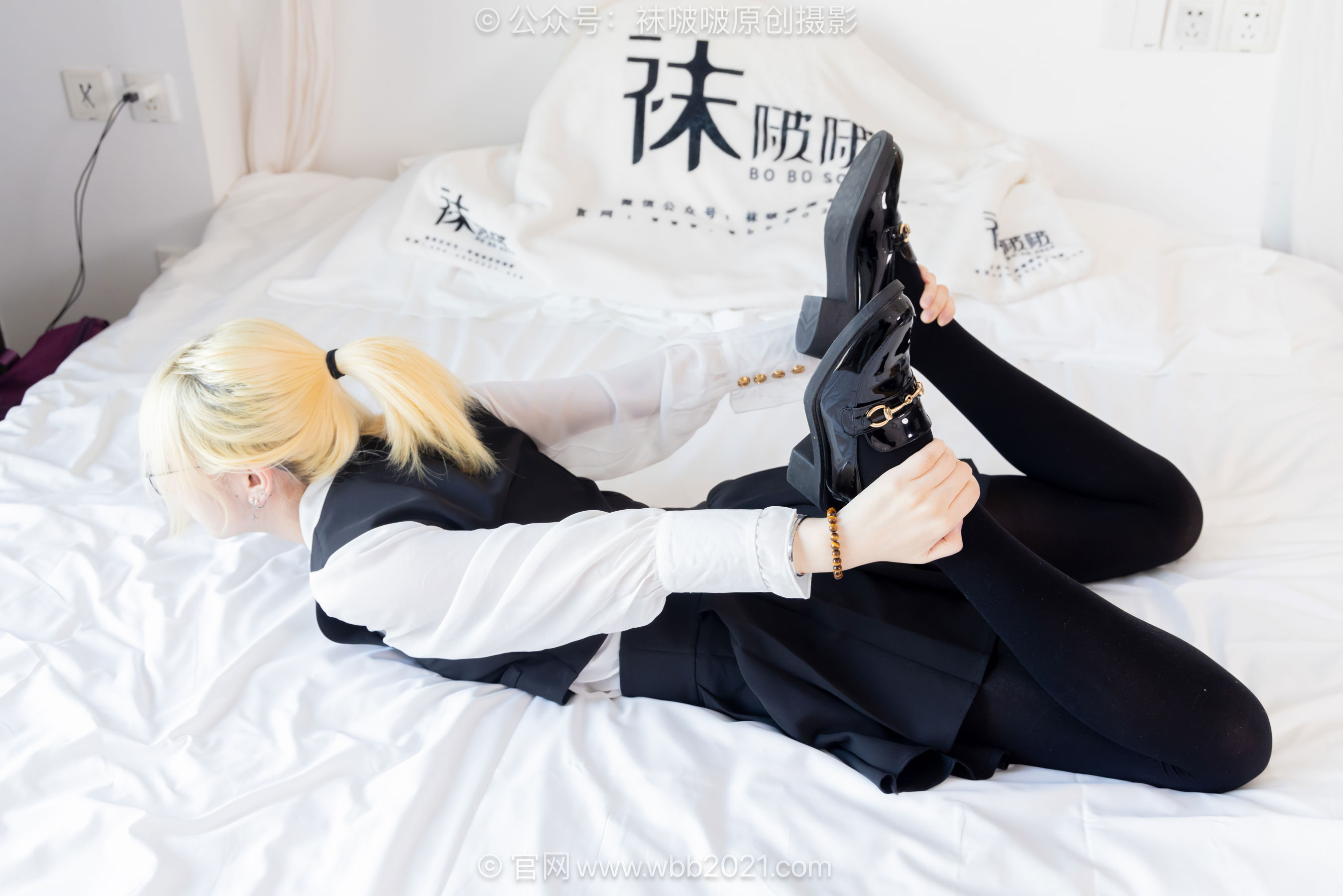 BoBoSocks袜啵啵 No.653 小甜豆 - 皮鞋、厚黑丝、瑜伽动作/(146P)