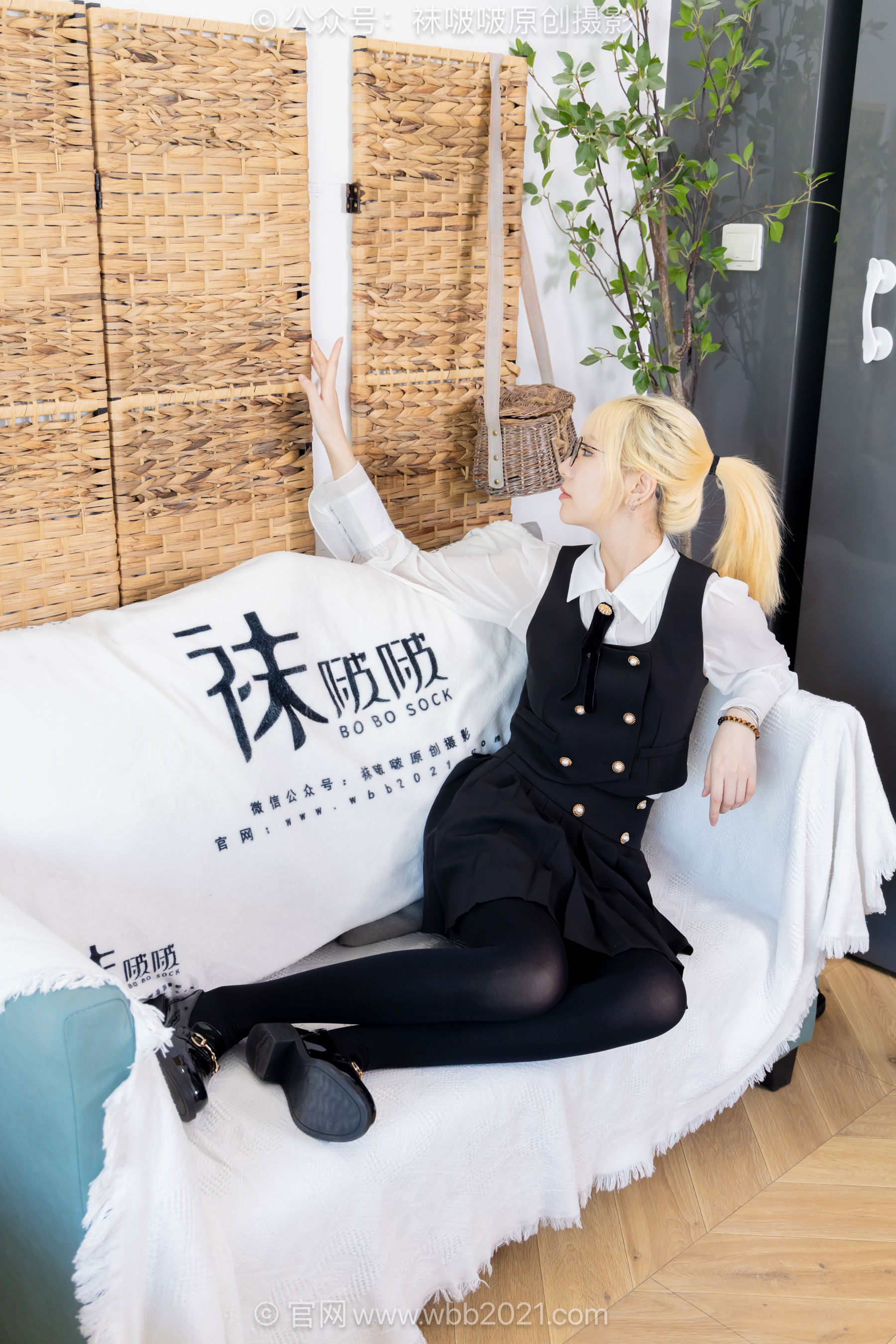 BoBoSocks袜啵啵 No.653 小甜豆 - 皮鞋、厚黑丝、瑜伽动作/(146P)