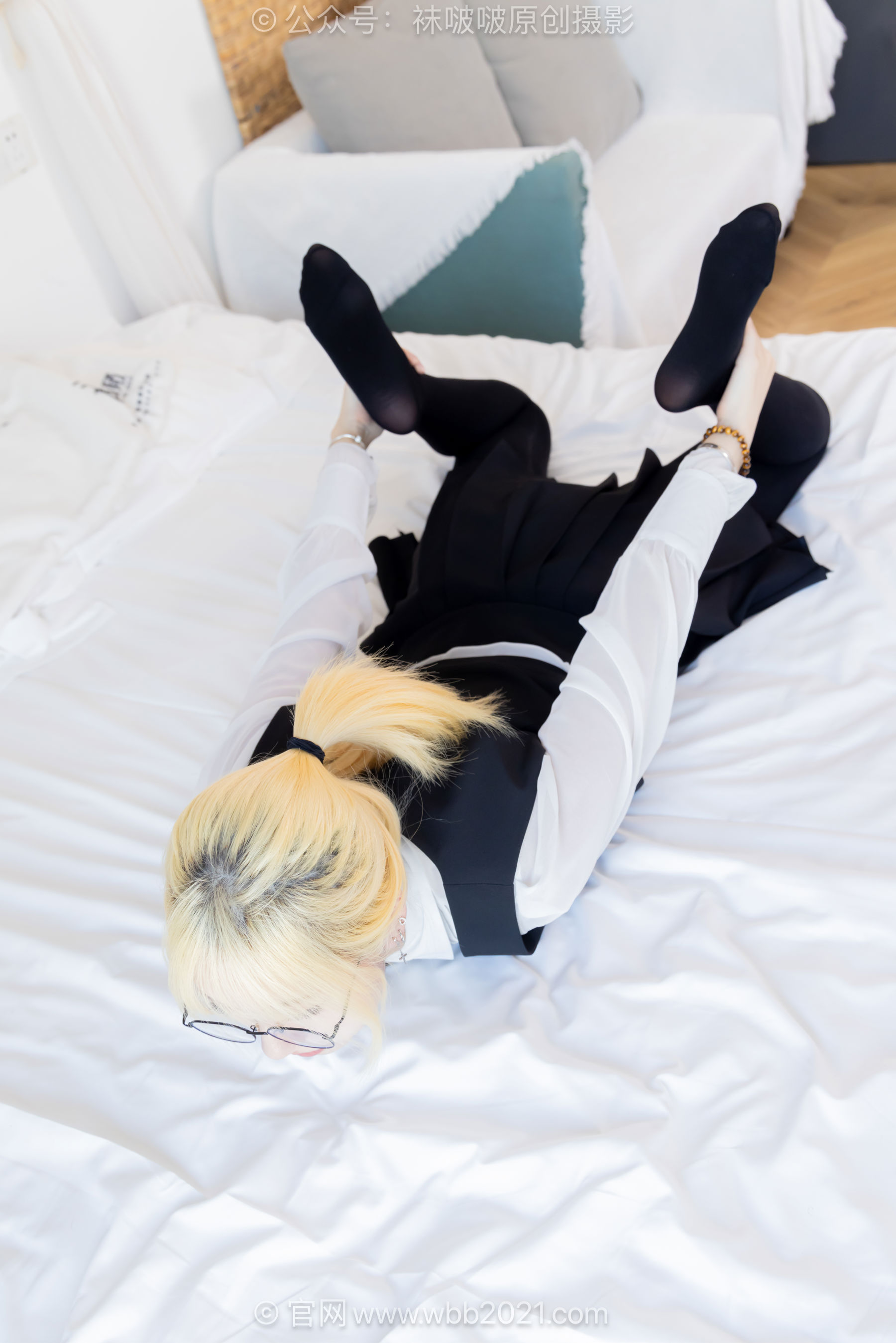 BoBoSocks袜啵啵 No.653 小甜豆 - 皮鞋、厚黑丝、瑜伽动作/(146P)