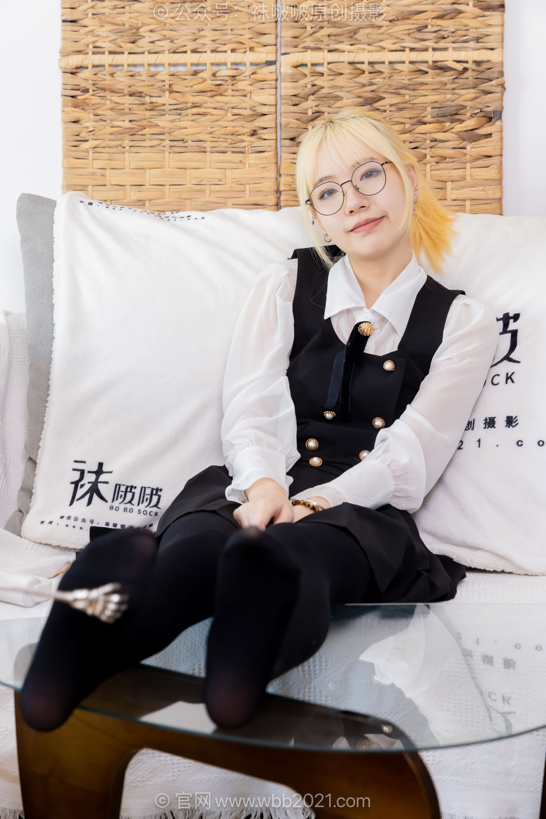 BoBoSocks袜啵啵 No.653 小甜豆 - 皮鞋、厚黑丝、瑜伽动作/(146P)