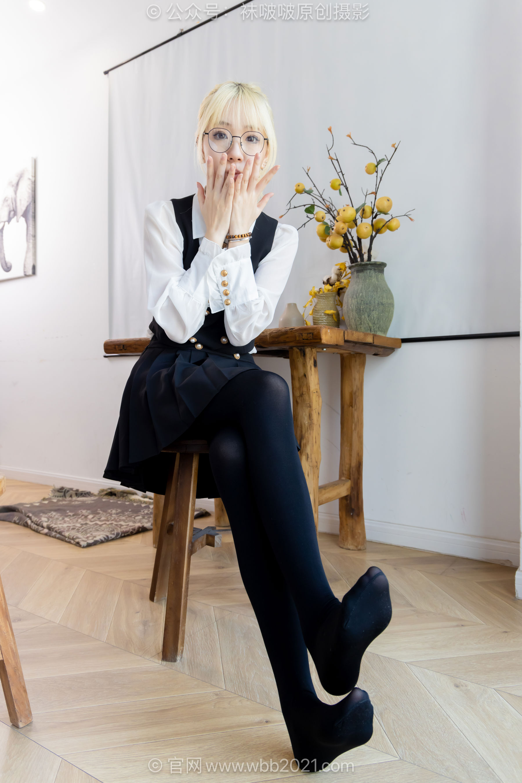 BoBoSocks袜啵啵 No.653 小甜豆 - 皮鞋、厚黑丝、瑜伽动作/(146P)